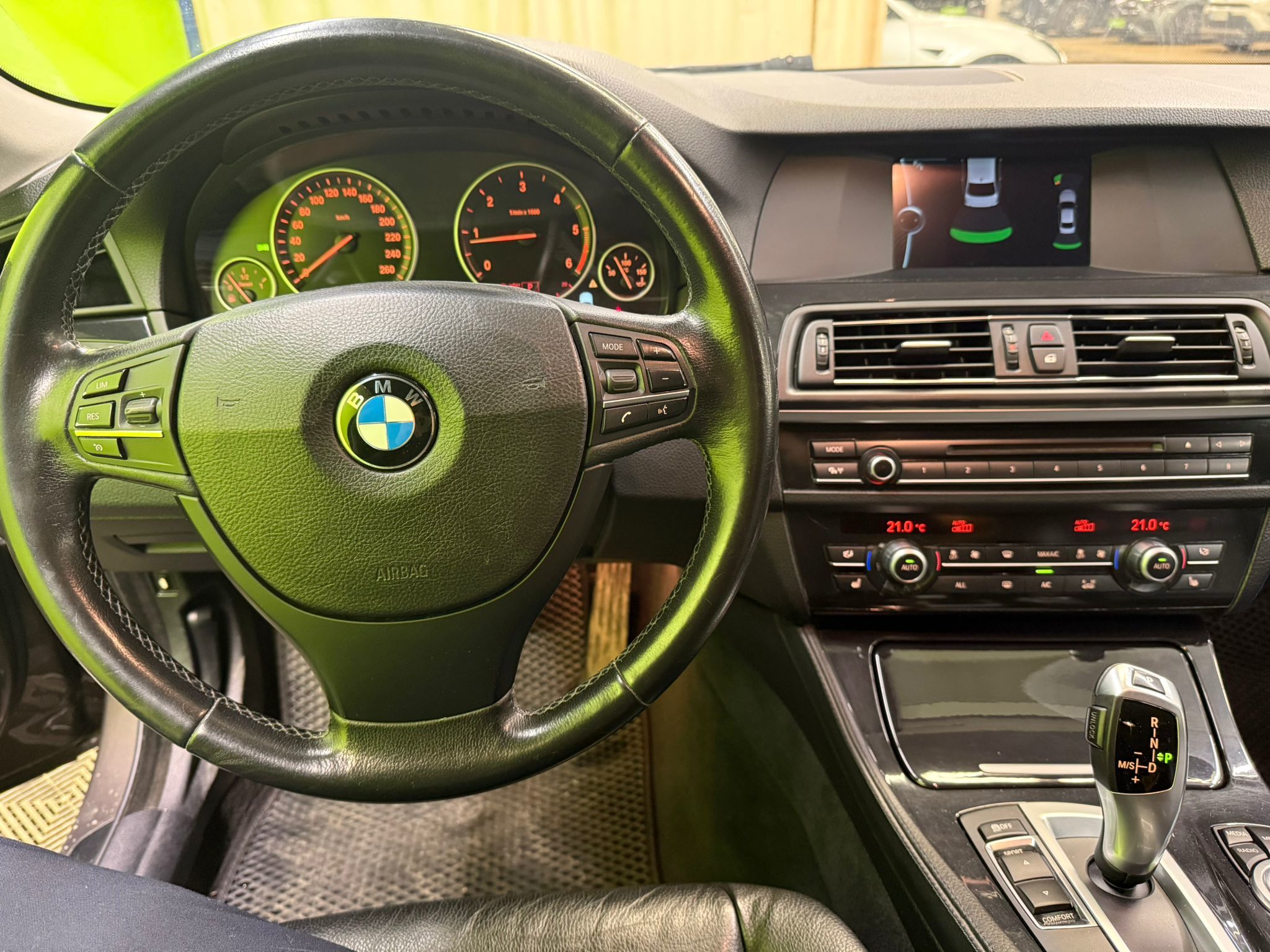 BMW 520 2013