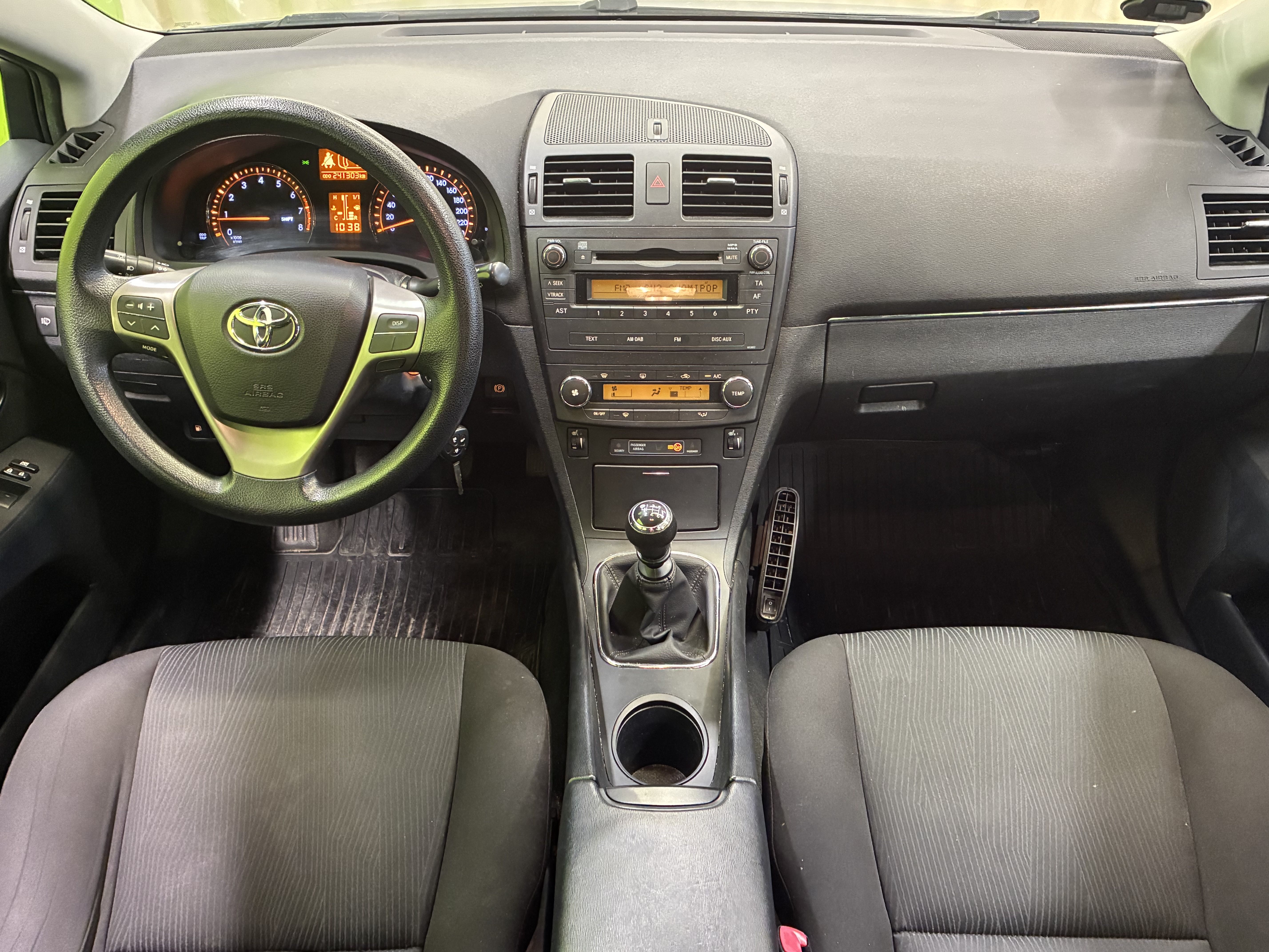Toyota Avensis 2010