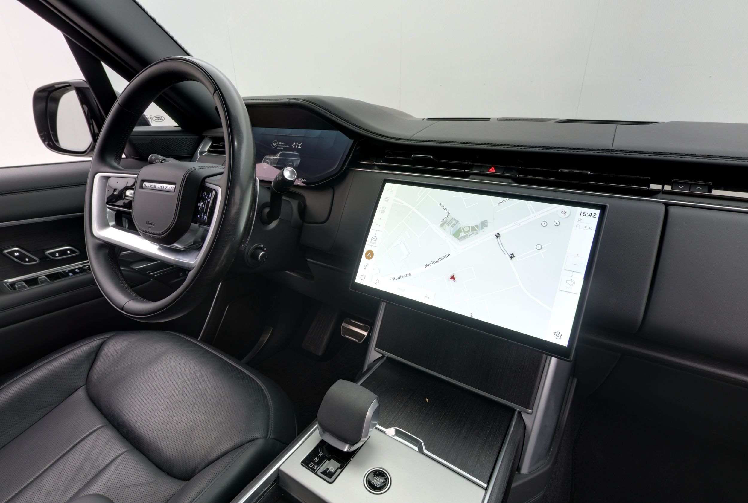Land Rover Range Rover 2024