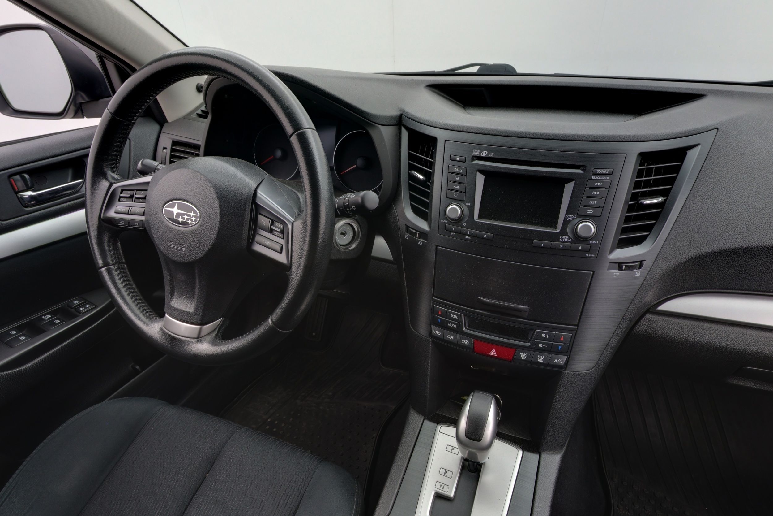 Subaru Legacy 2014