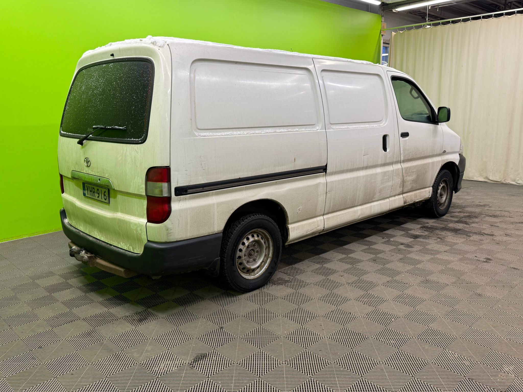 Toyota Hiace 2011