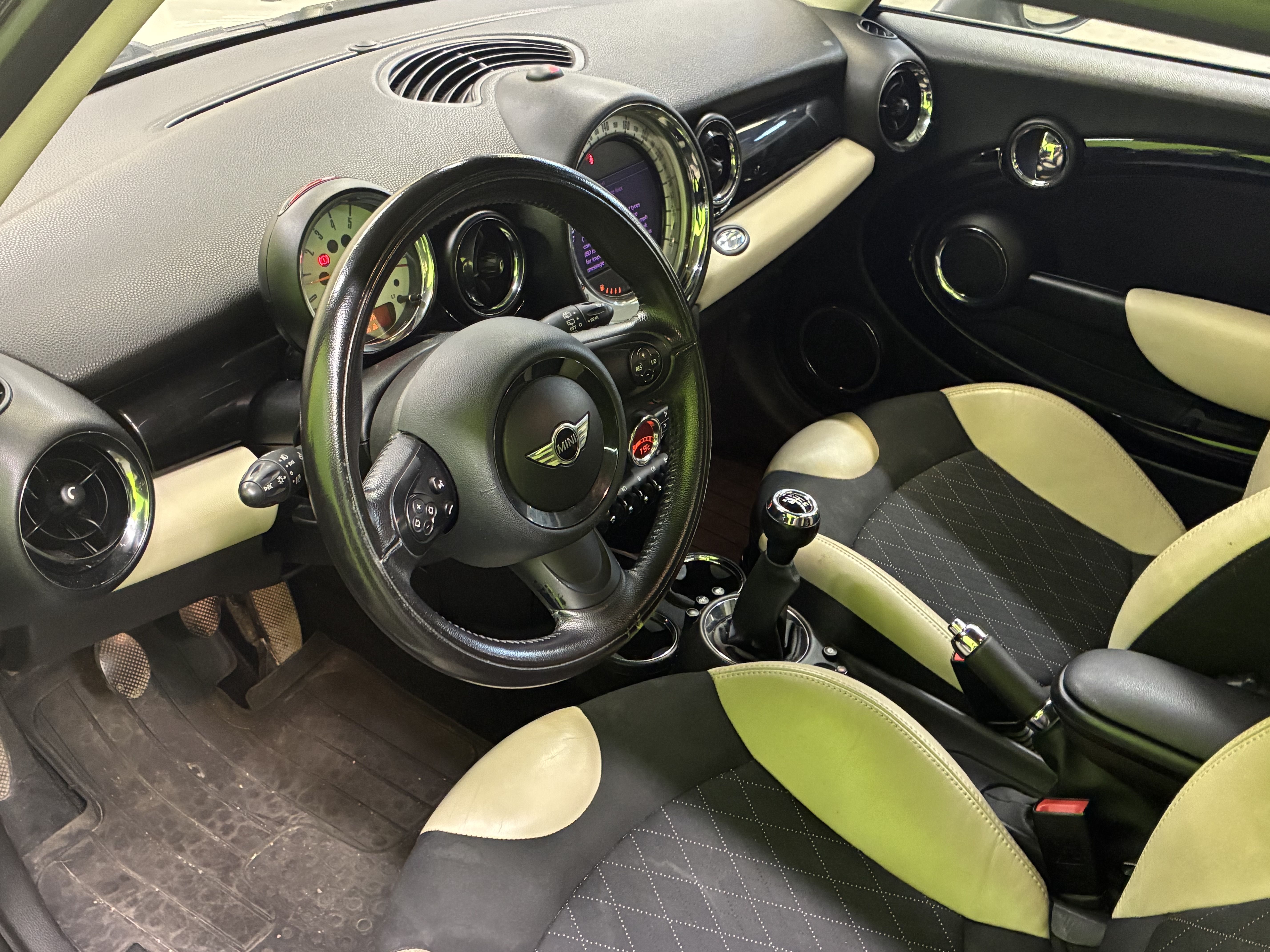 Mini Cooper 2012