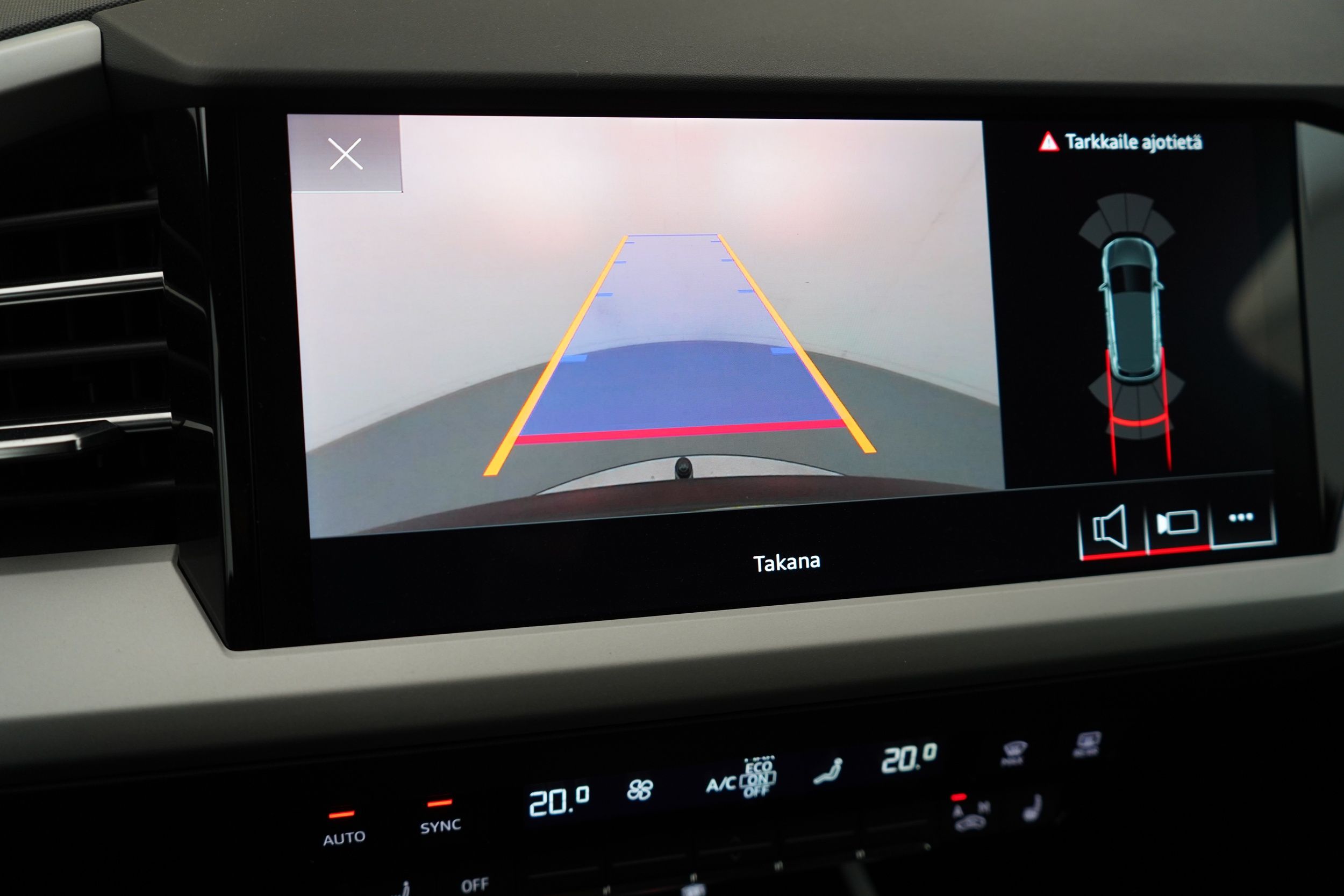 Audi Q4 e-tron 2023