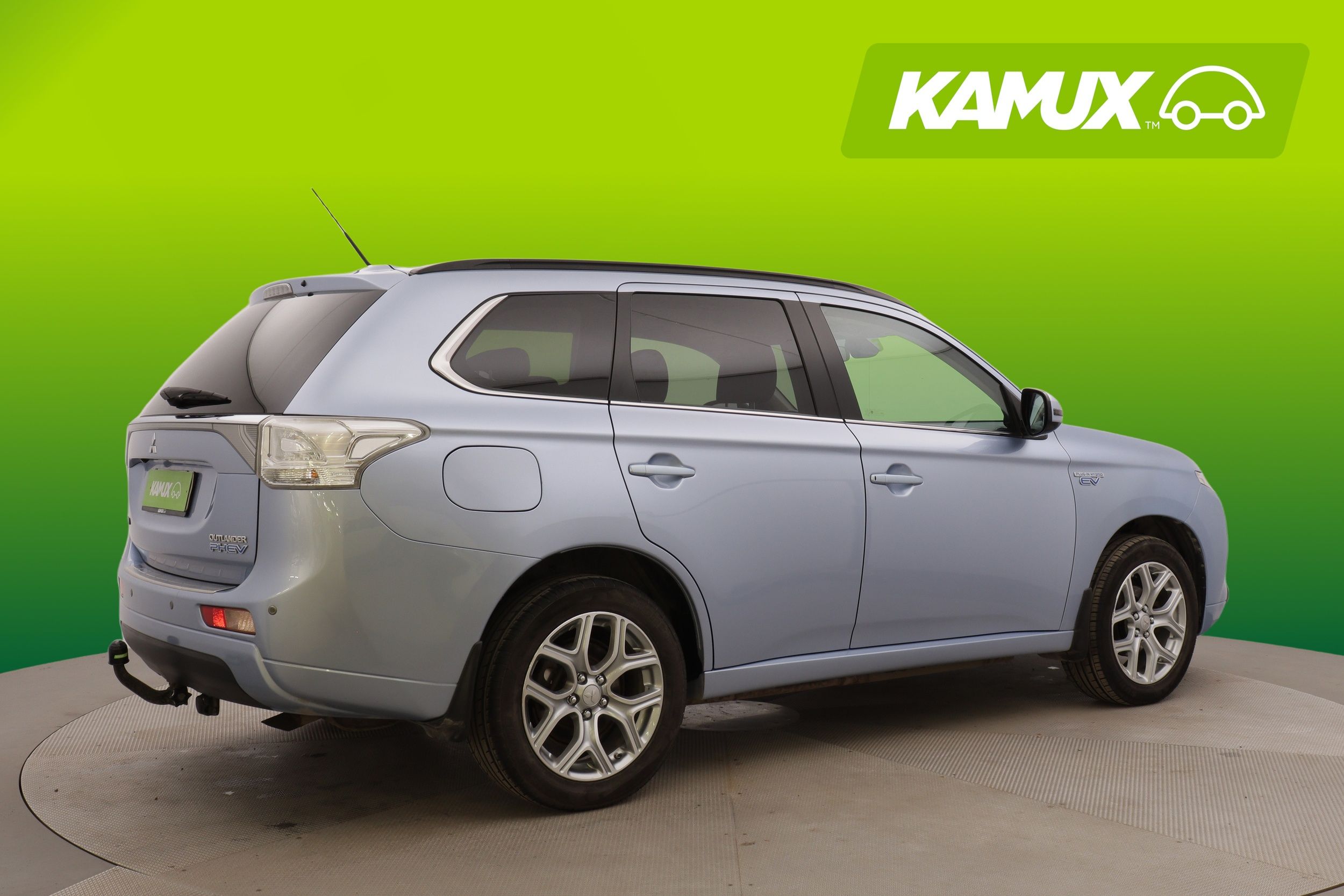 Mitsubishi Outlander PHEV 2015