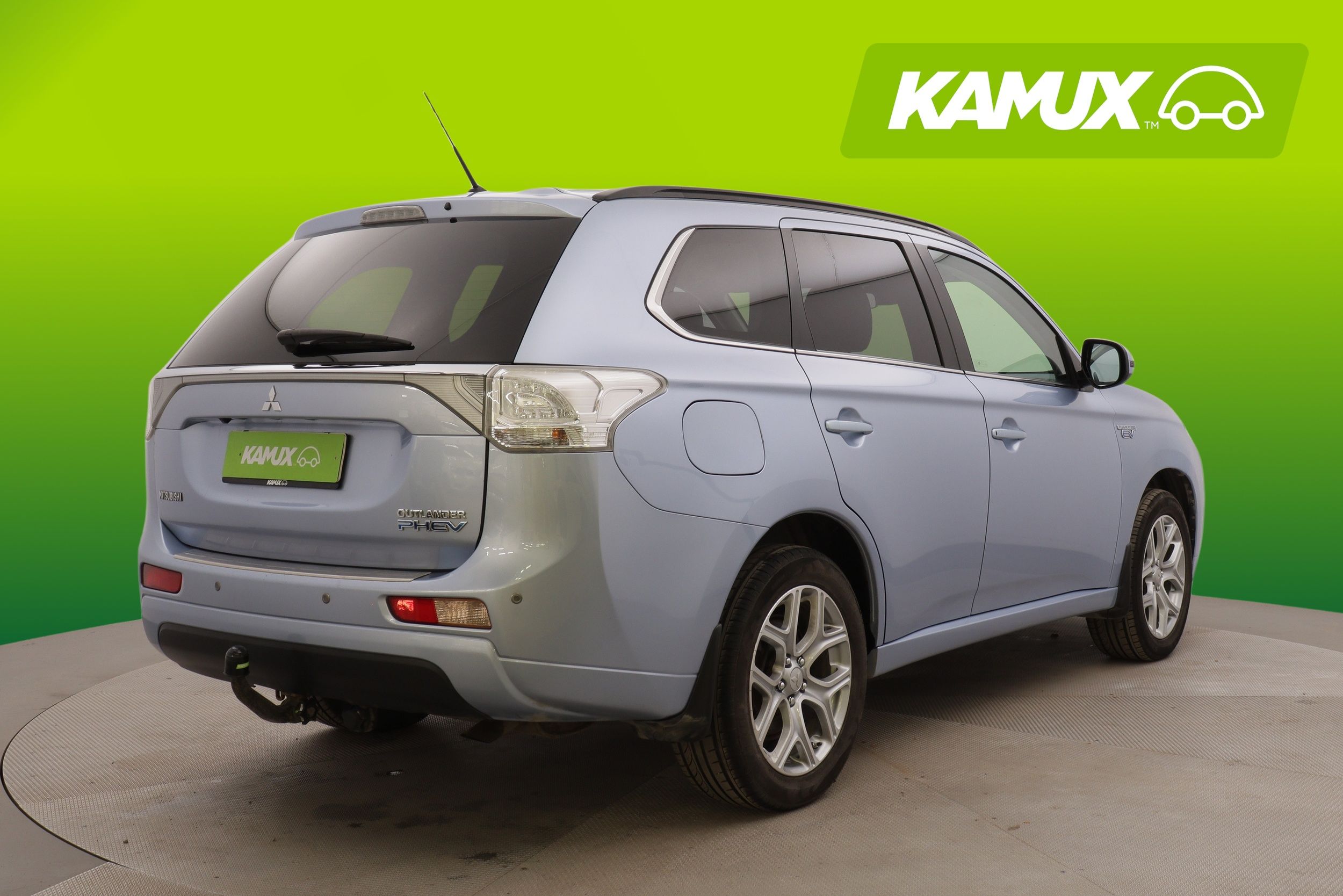 Mitsubishi Outlander PHEV 2015