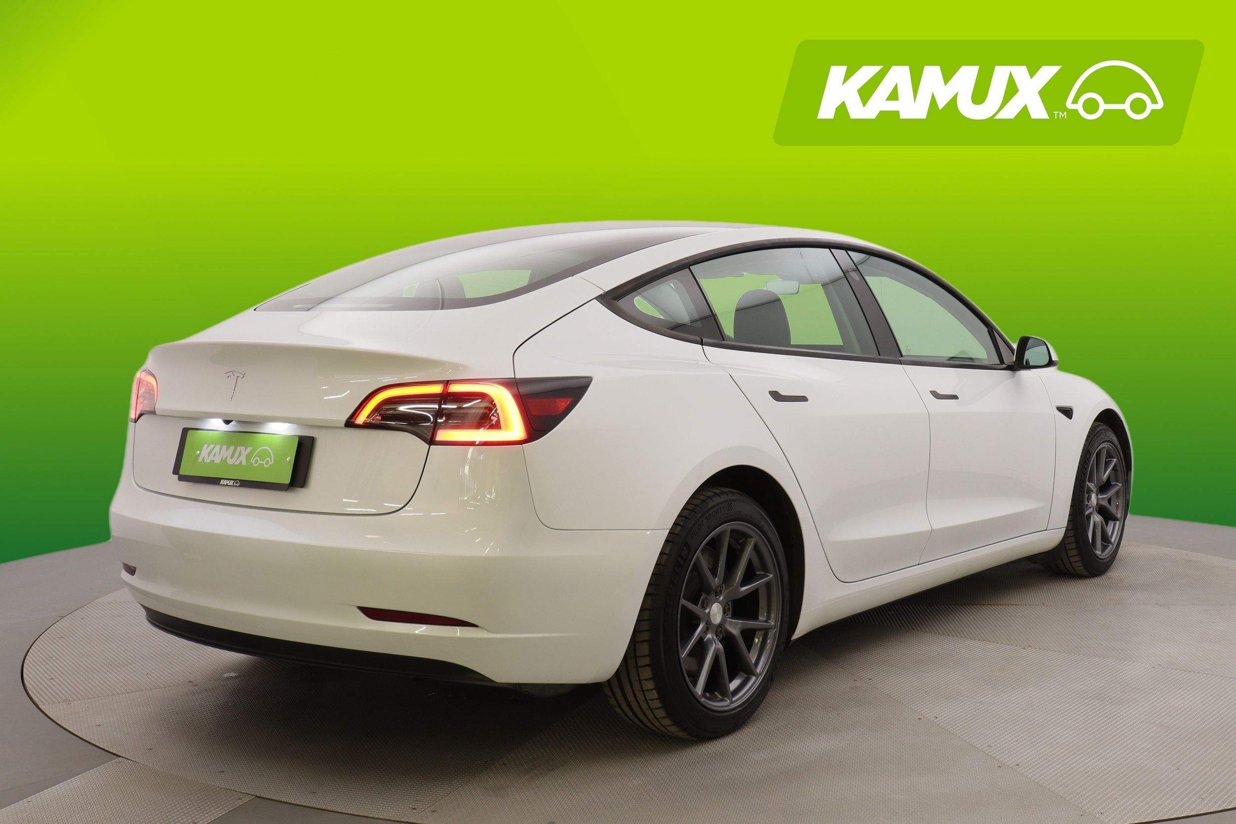 Tesla Model 3 2023