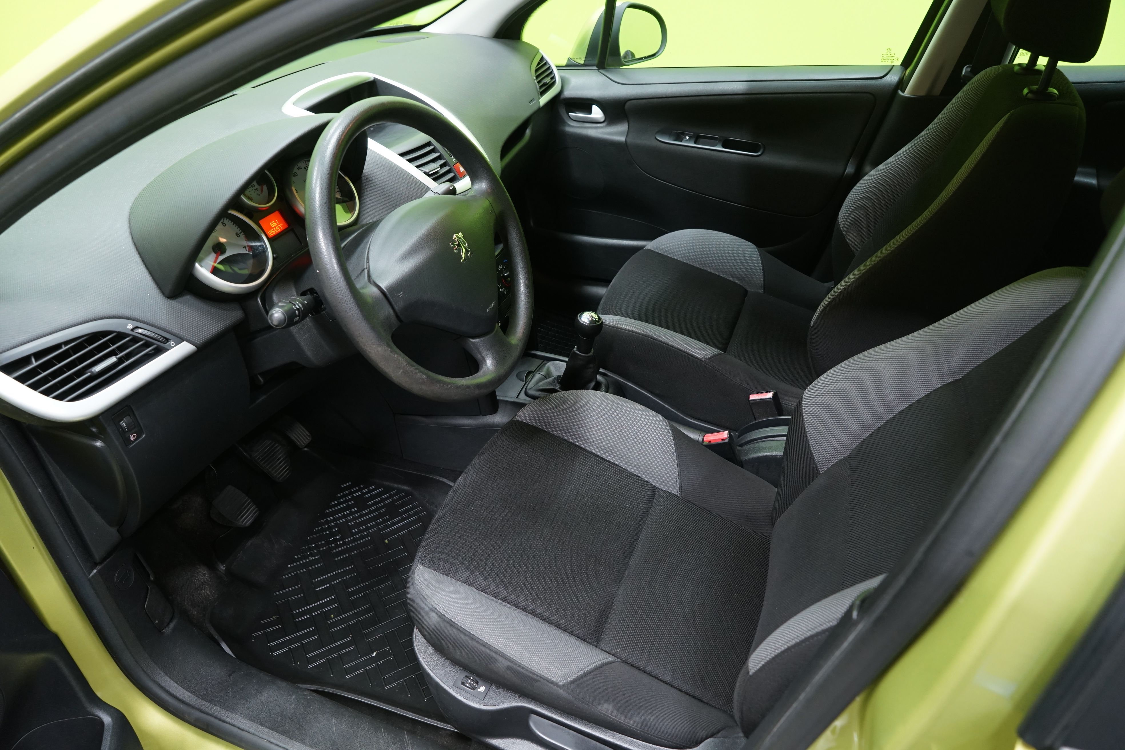 Peugeot 207 2009