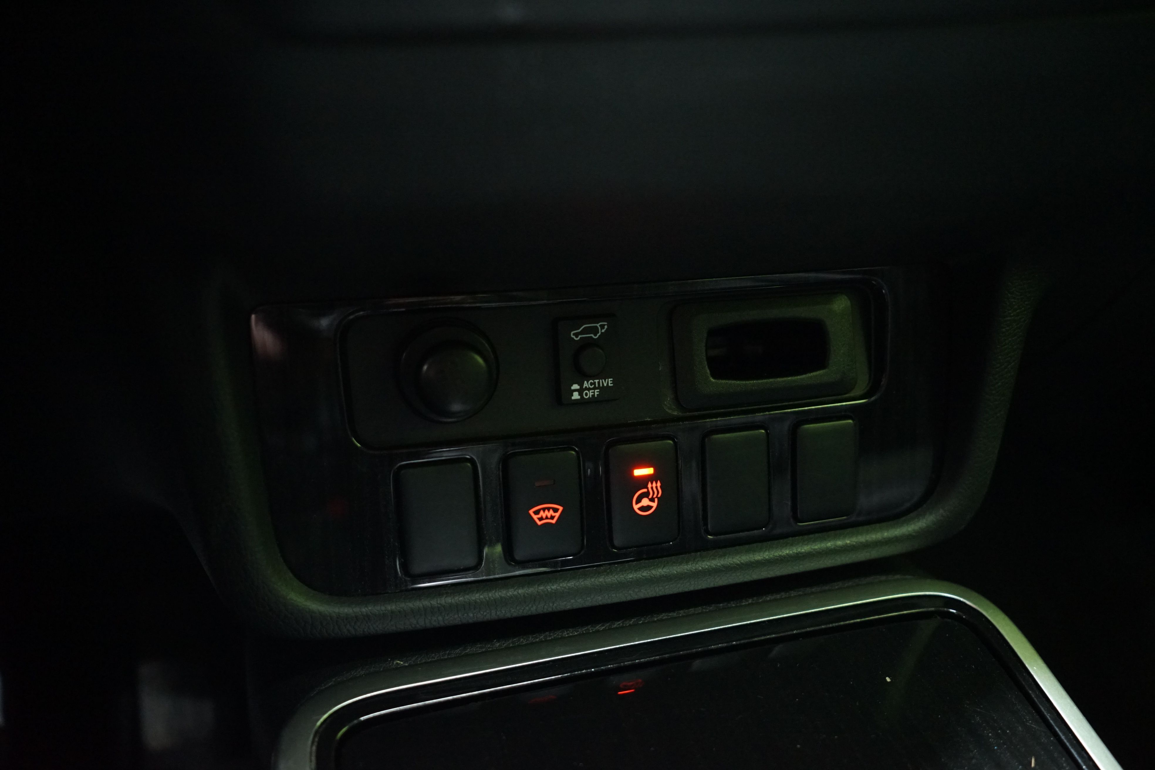 Mitsubishi Outlander PHEV 2016