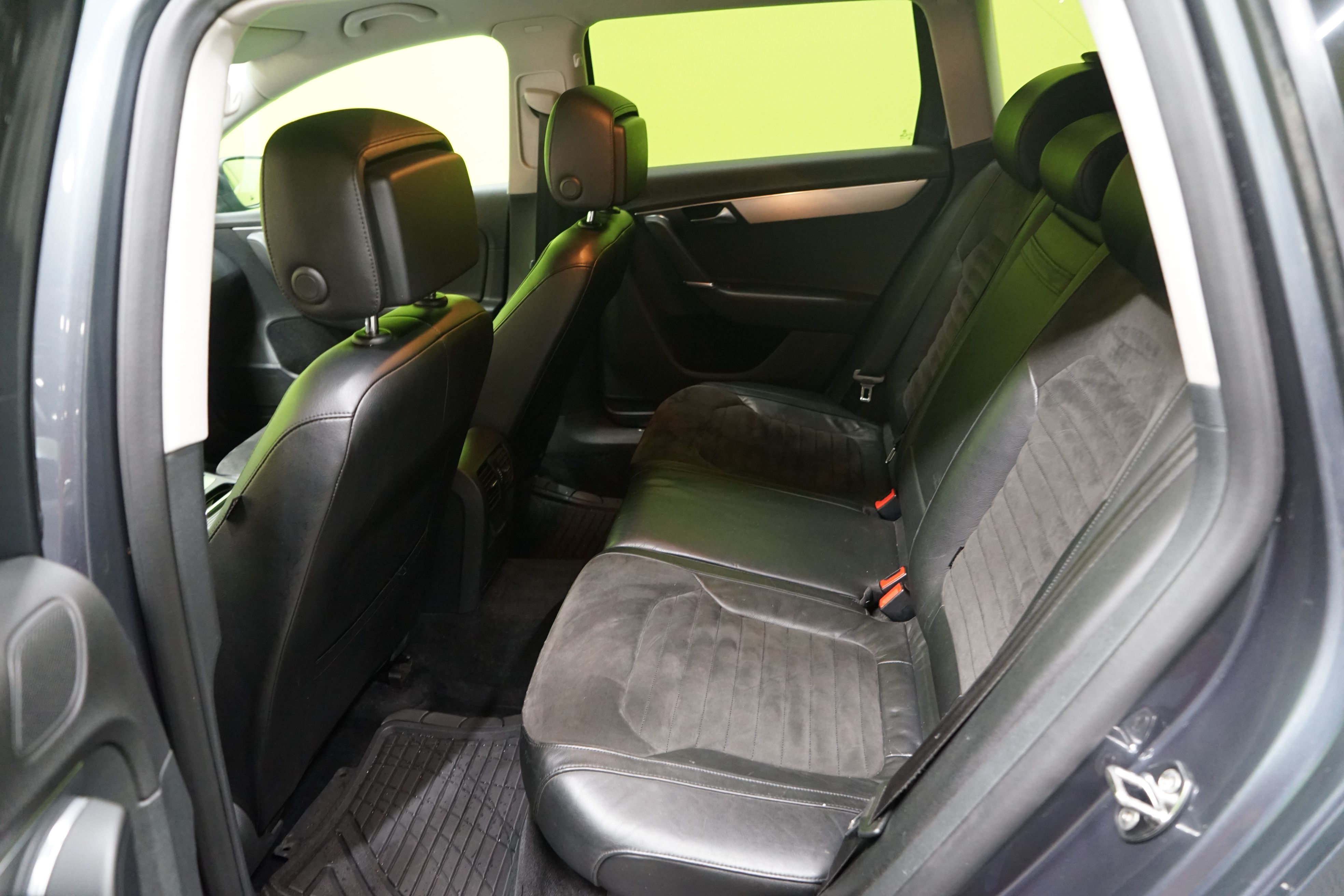 Volkswagen Passat 2011