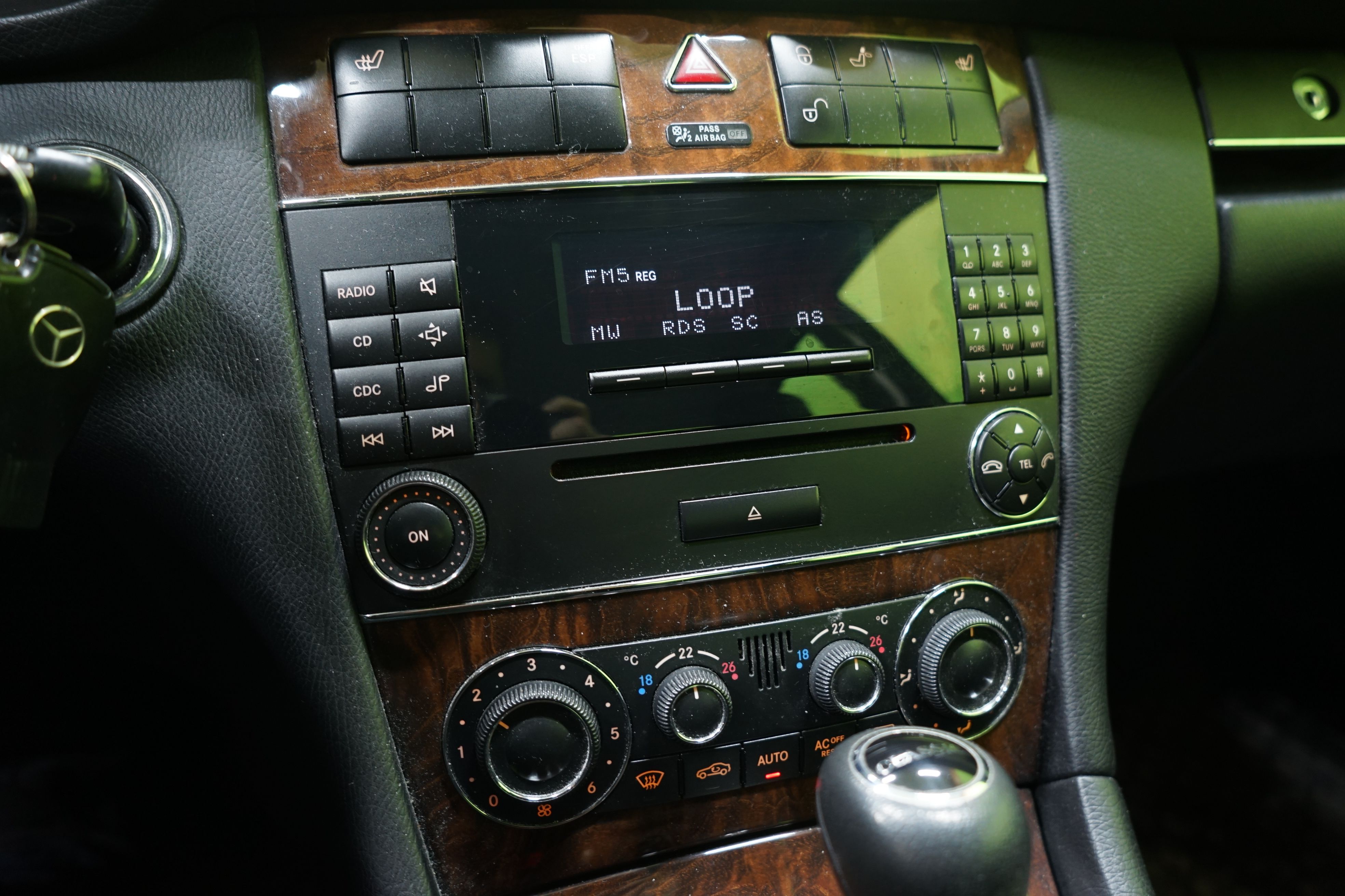 Mercedes-Benz C 2004