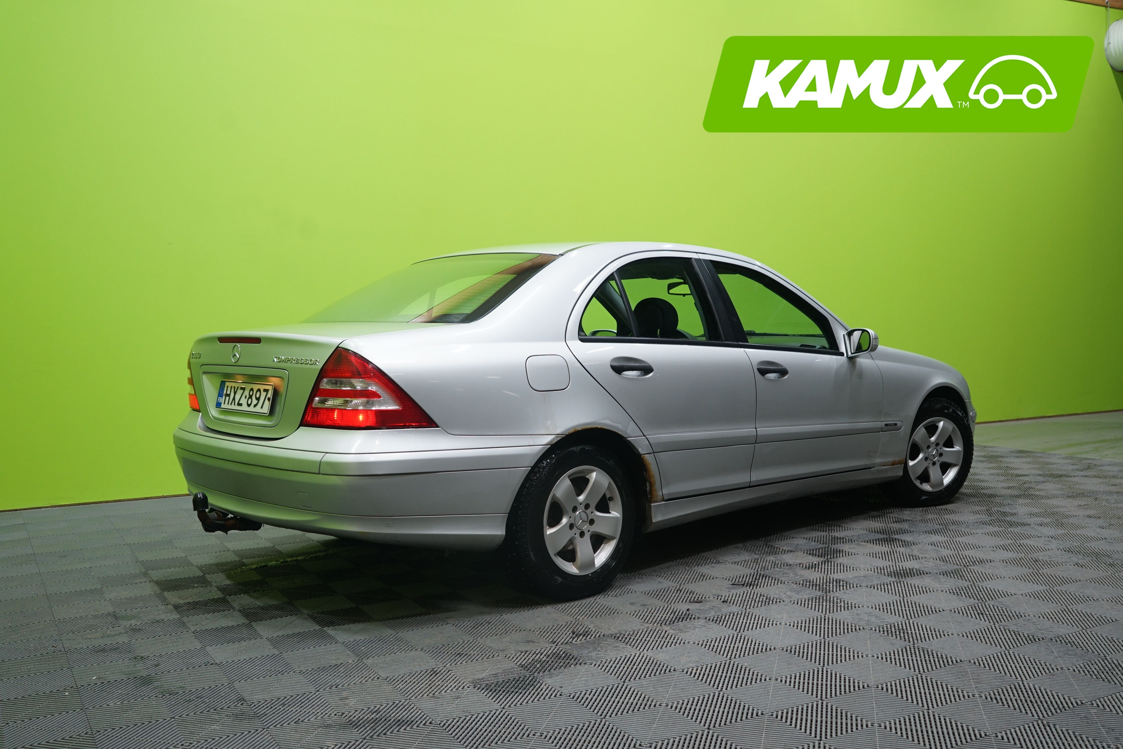 Mercedes-Benz C 2004