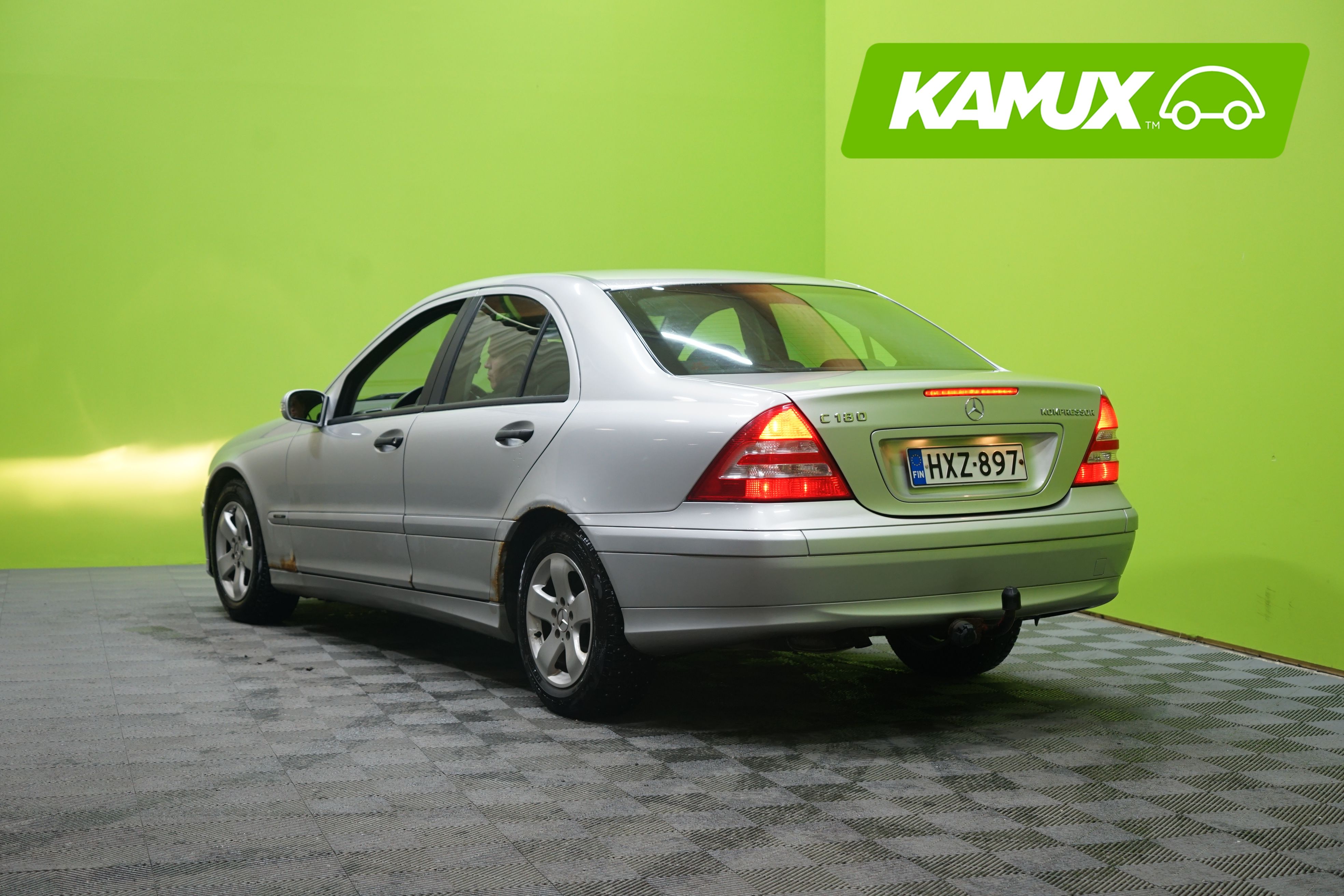 Mercedes-Benz C 2004