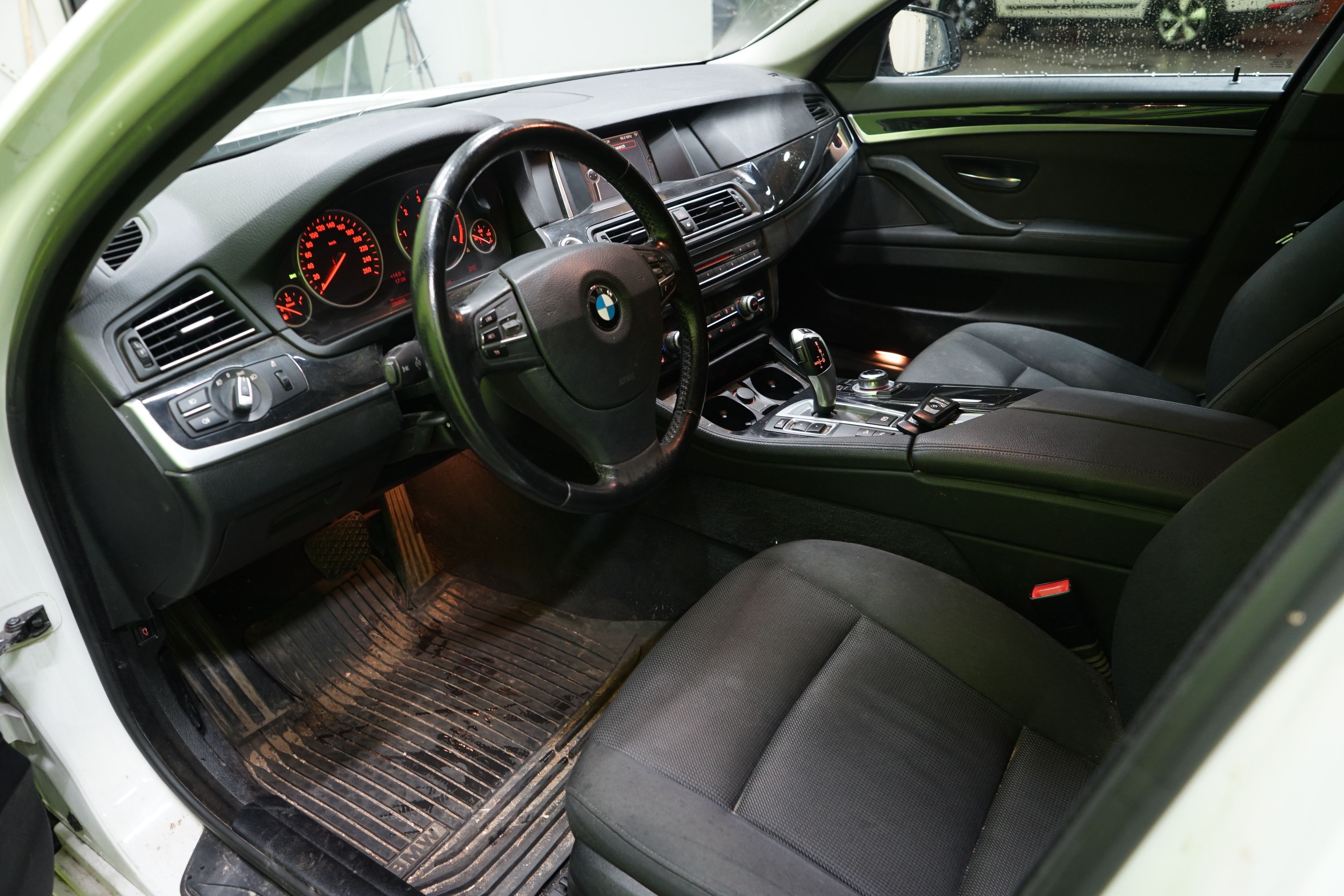 BMW 520 2014