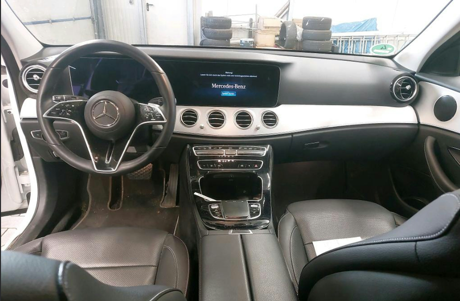 Mercedes-Benz E 2023