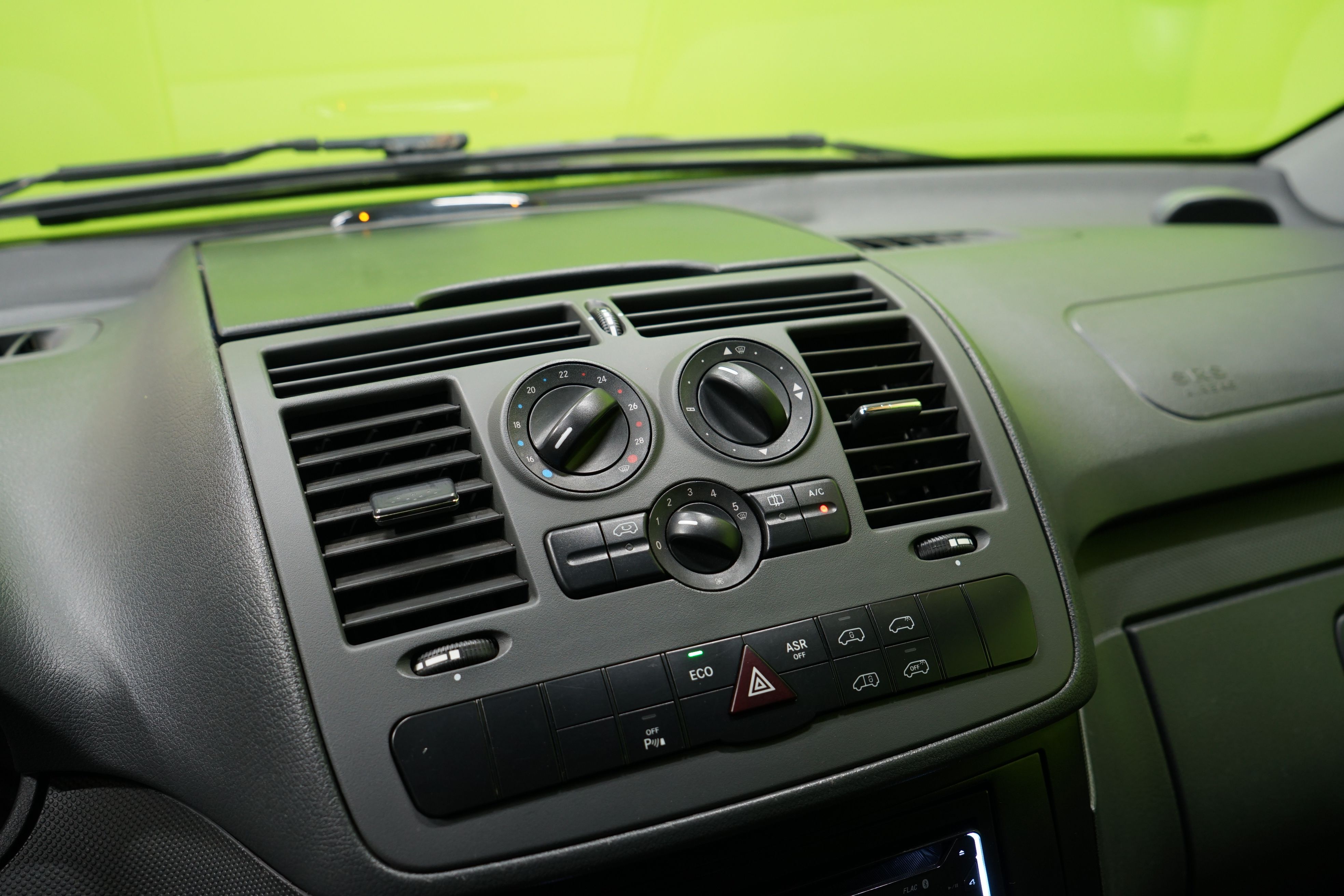 Mercedes-Benz Vito 2012