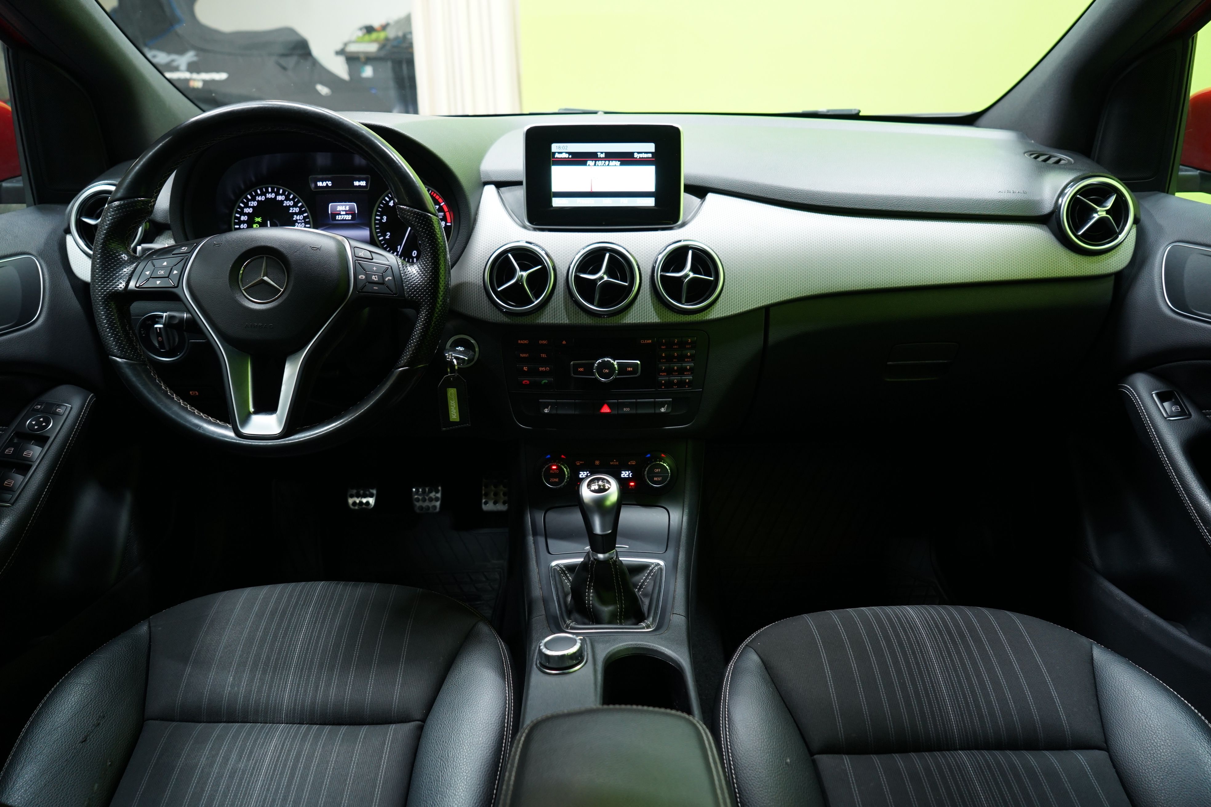 Mercedes-Benz B 2015