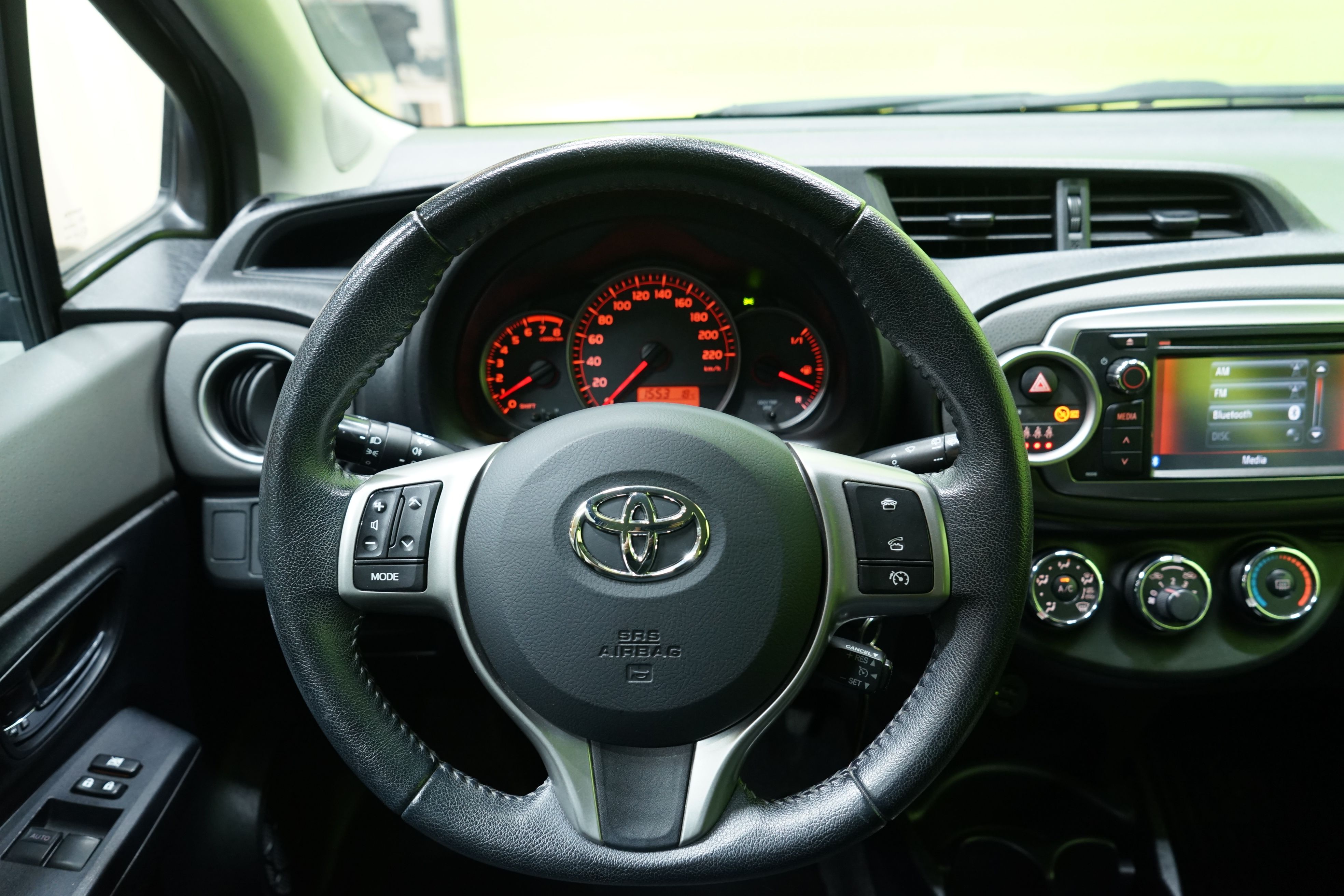 Toyota Yaris 2011