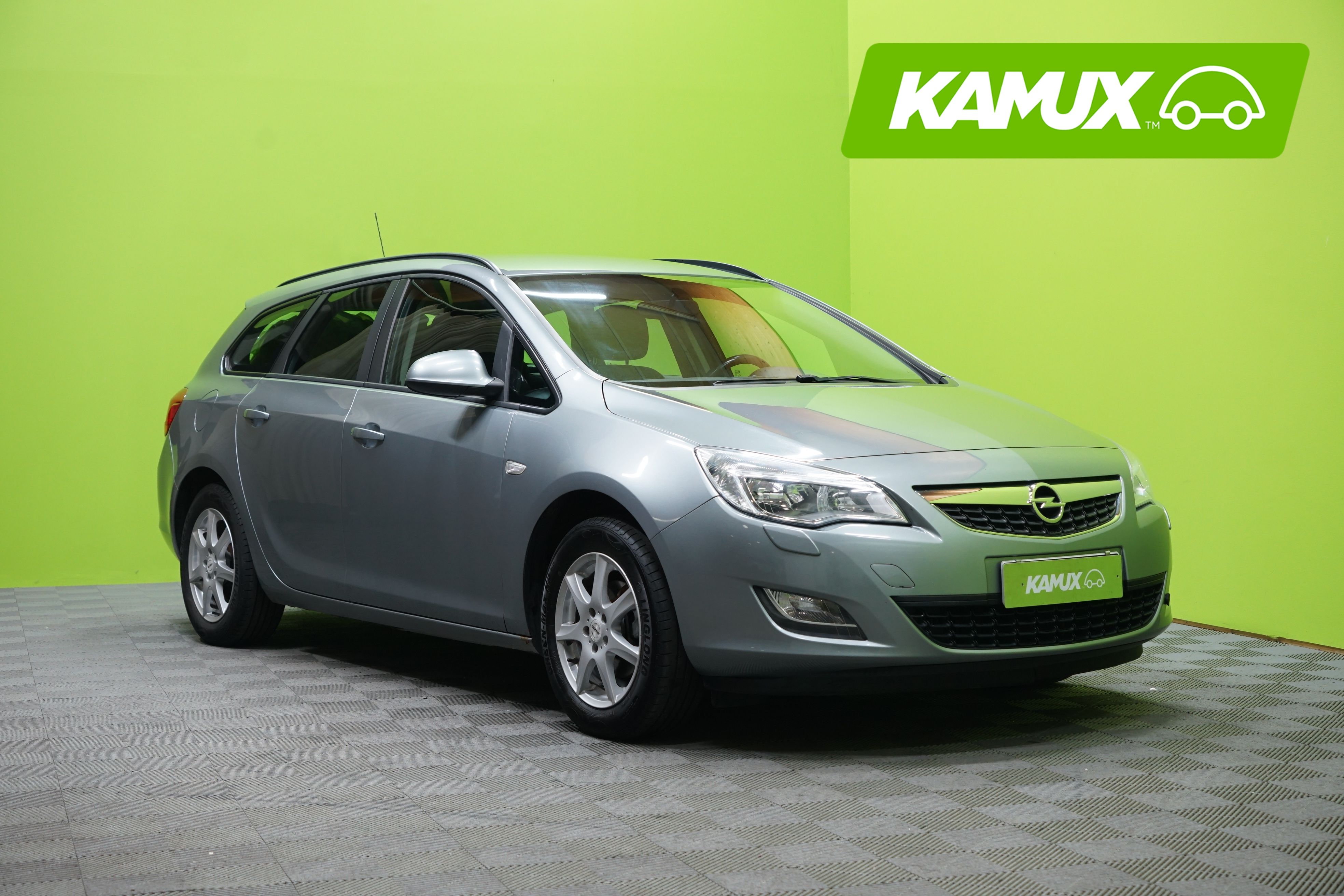 Opel Astra 2012