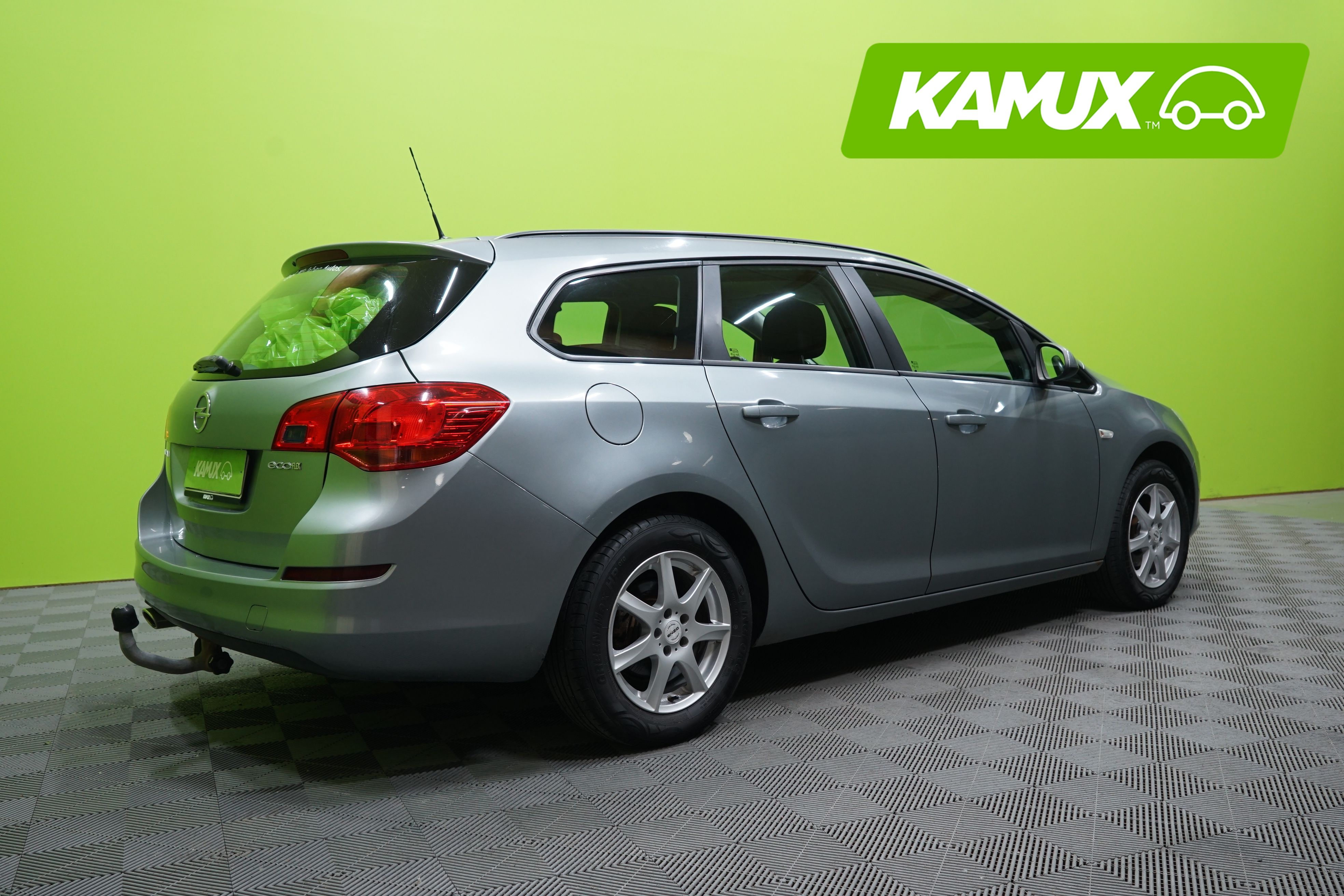 Opel Astra 2012