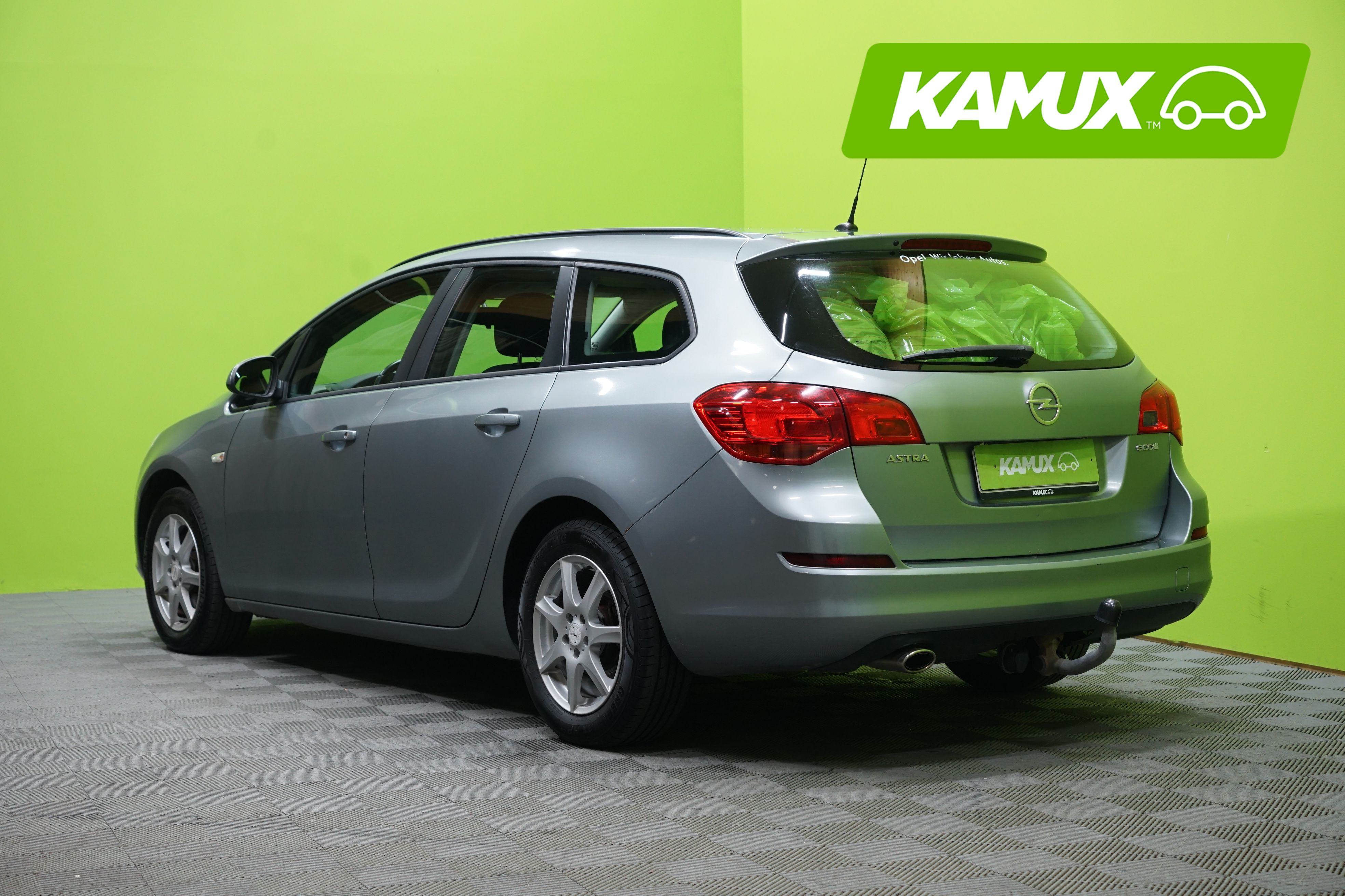 Opel Astra 2012