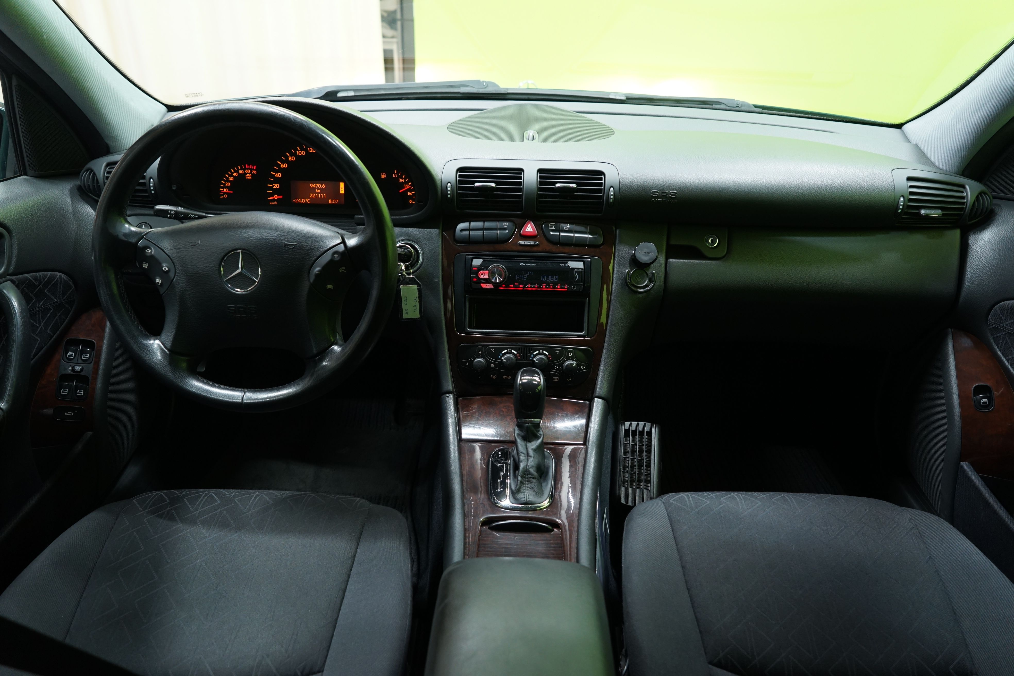 Mercedes-Benz C 2003