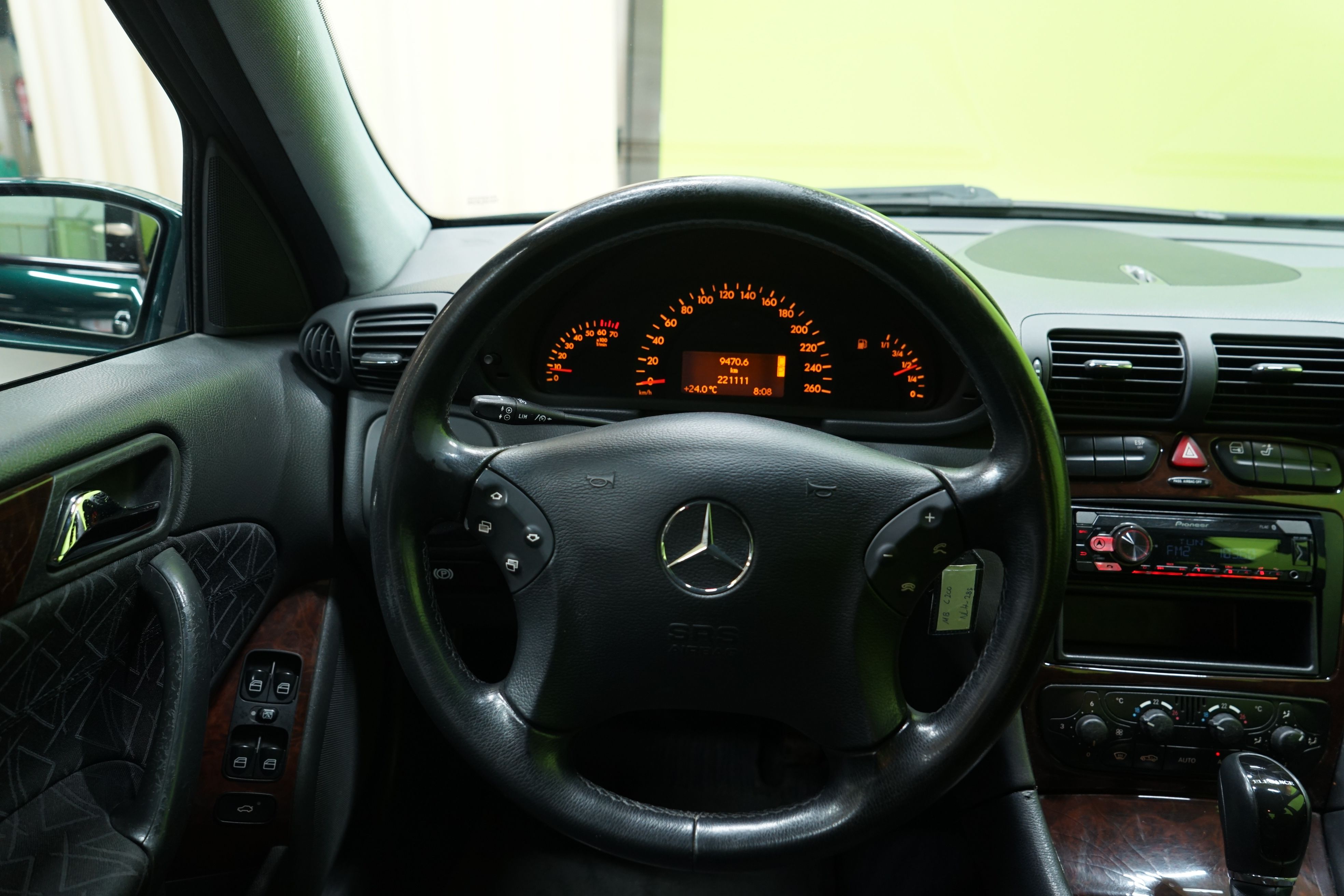 Mercedes-Benz C 2003