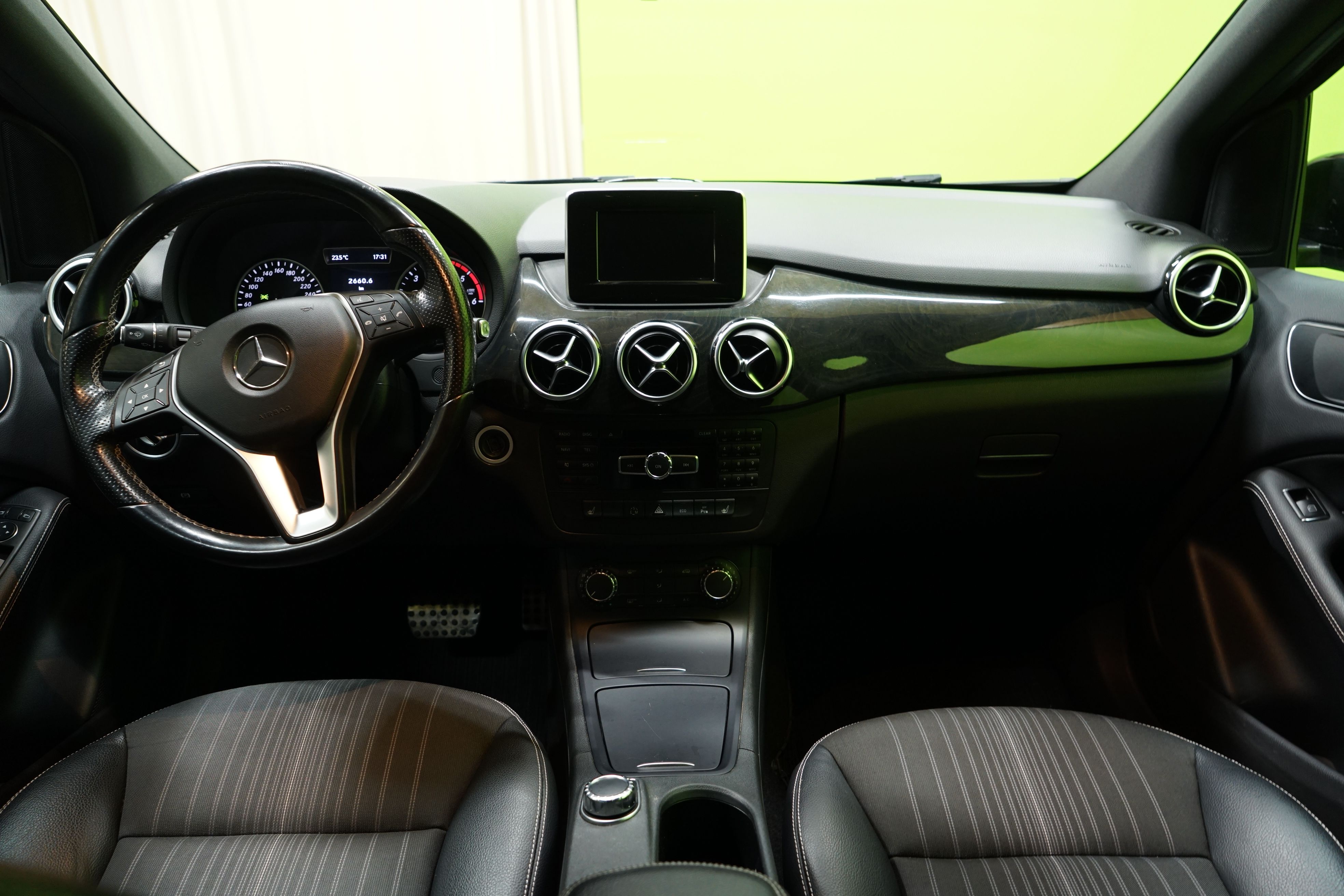 Mercedes-Benz B 2013