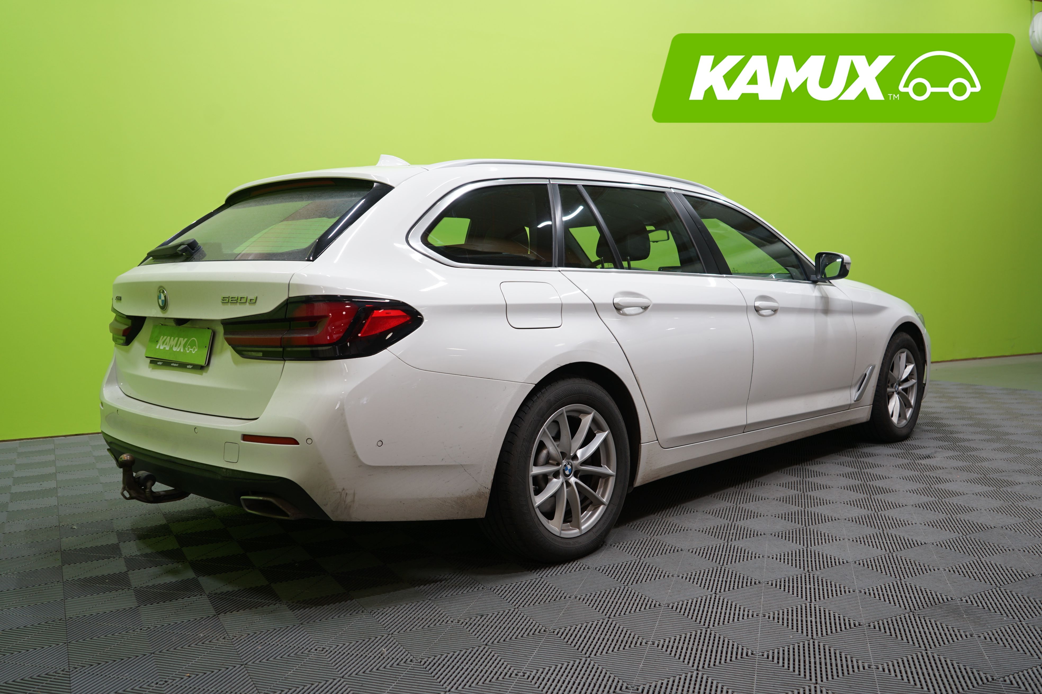 BMW 520 2022