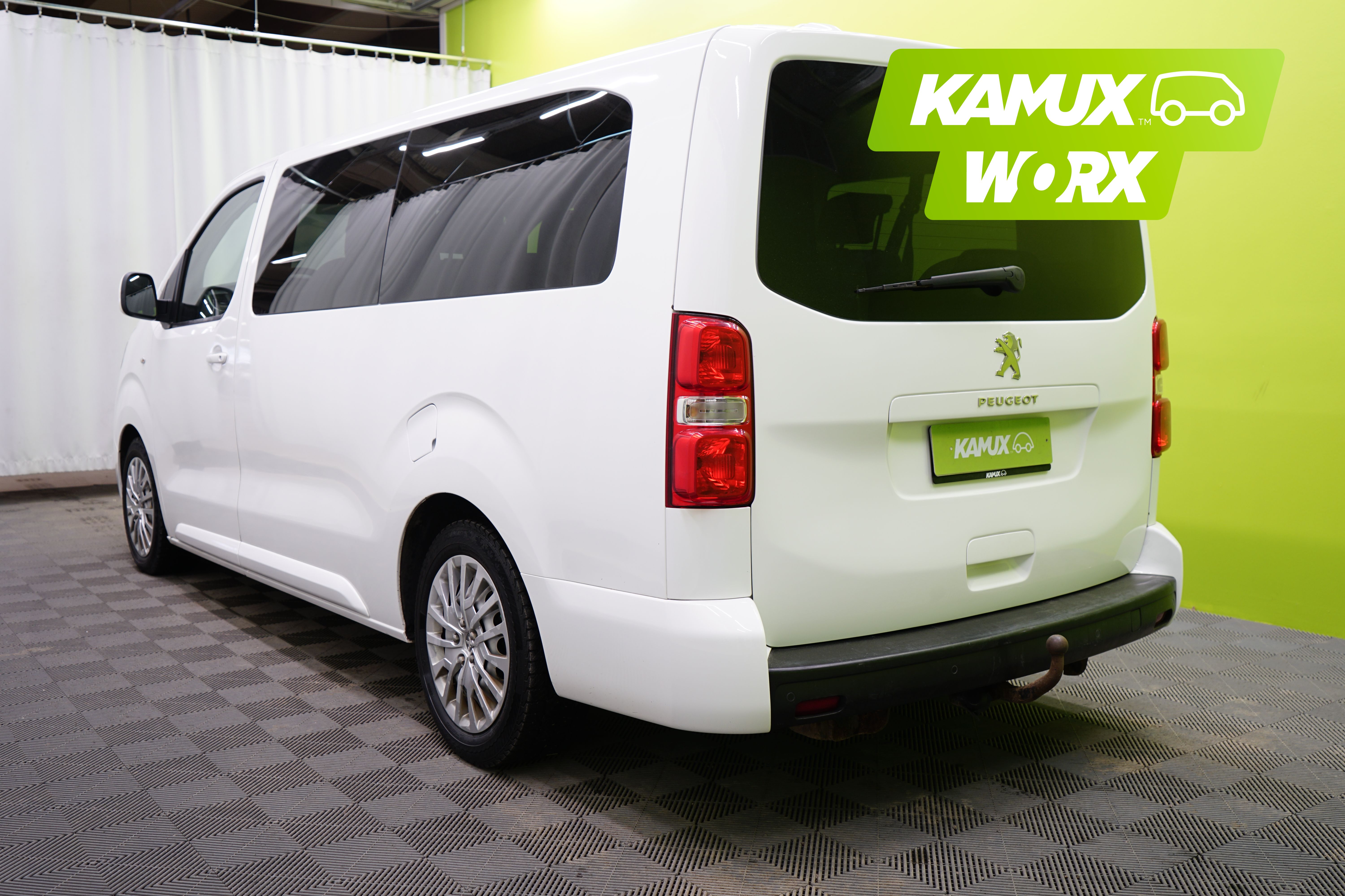 Peugeot Traveller 2019