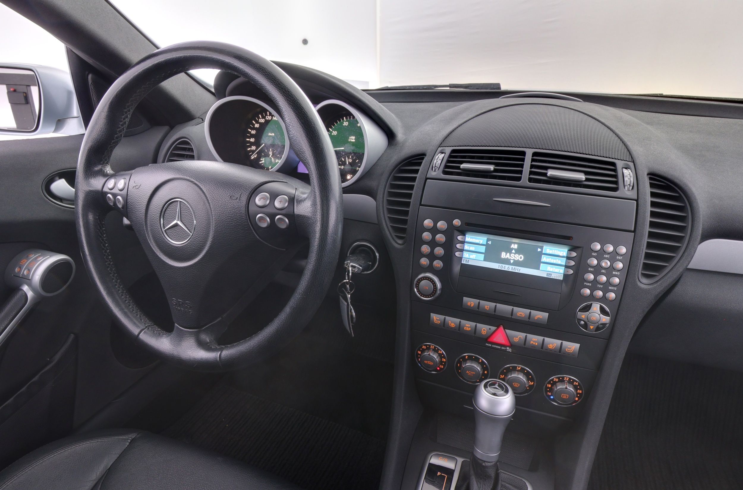 Mercedes-Benz SLK 2004