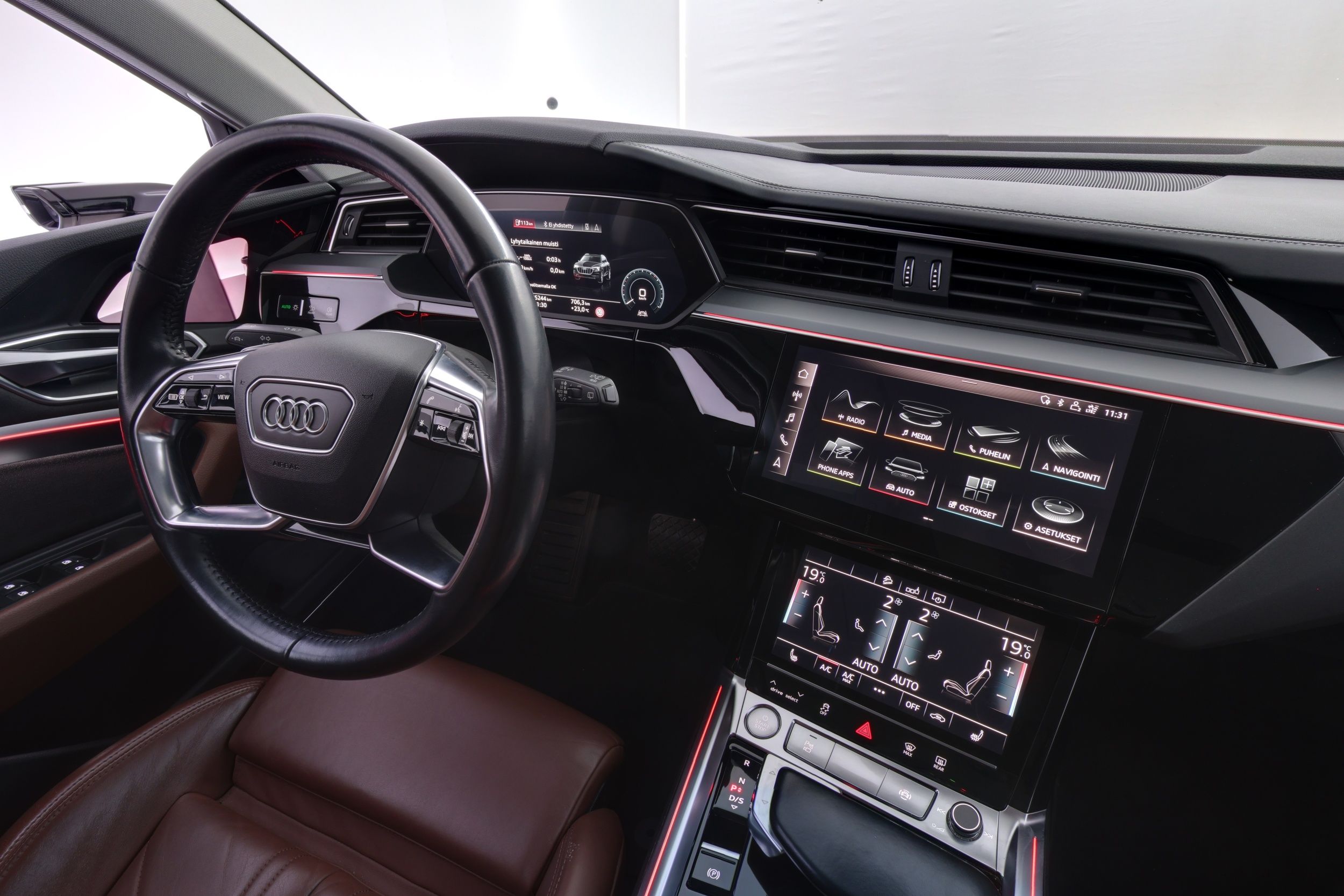 Audi e-tron 2019