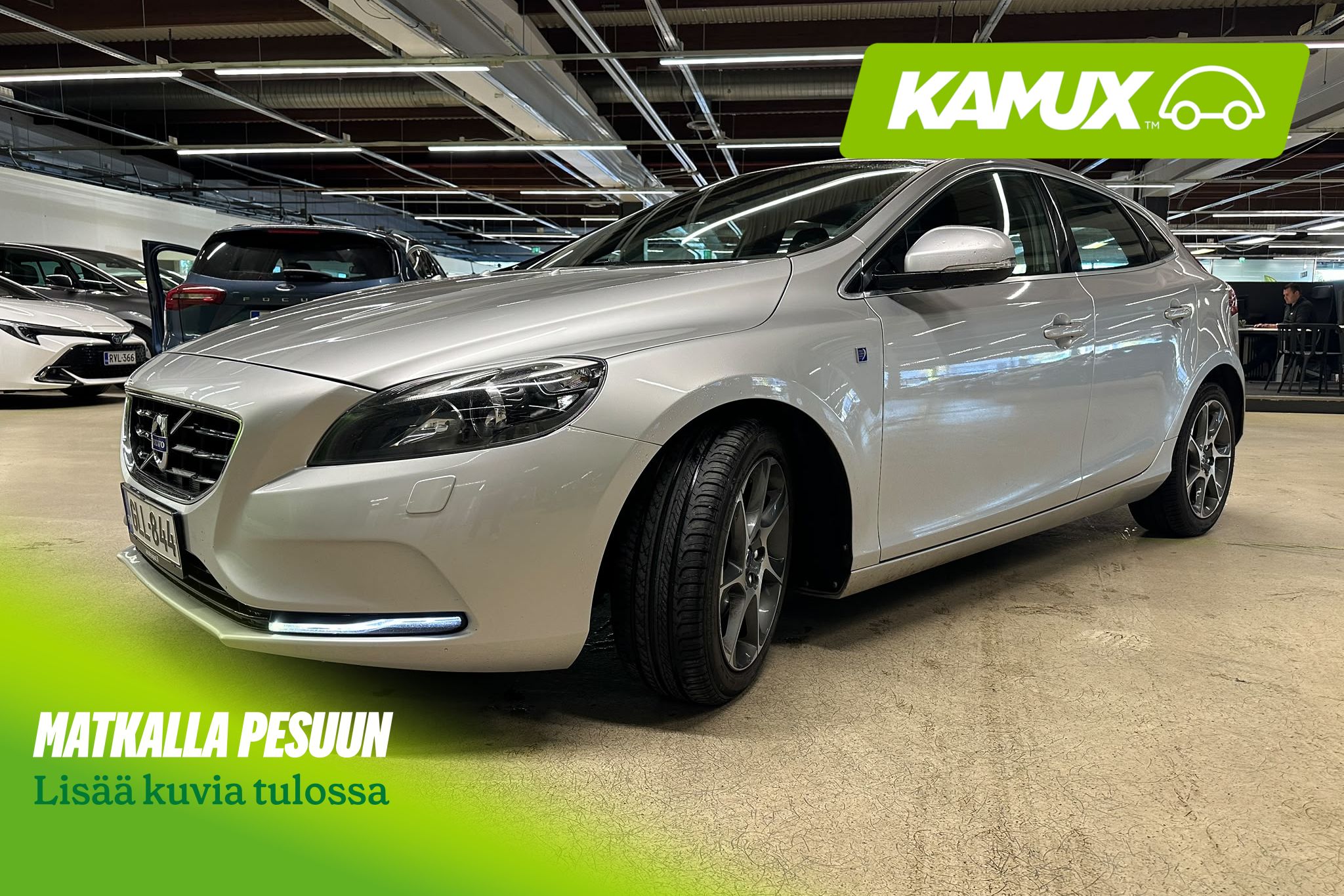 Volvo V40 2015