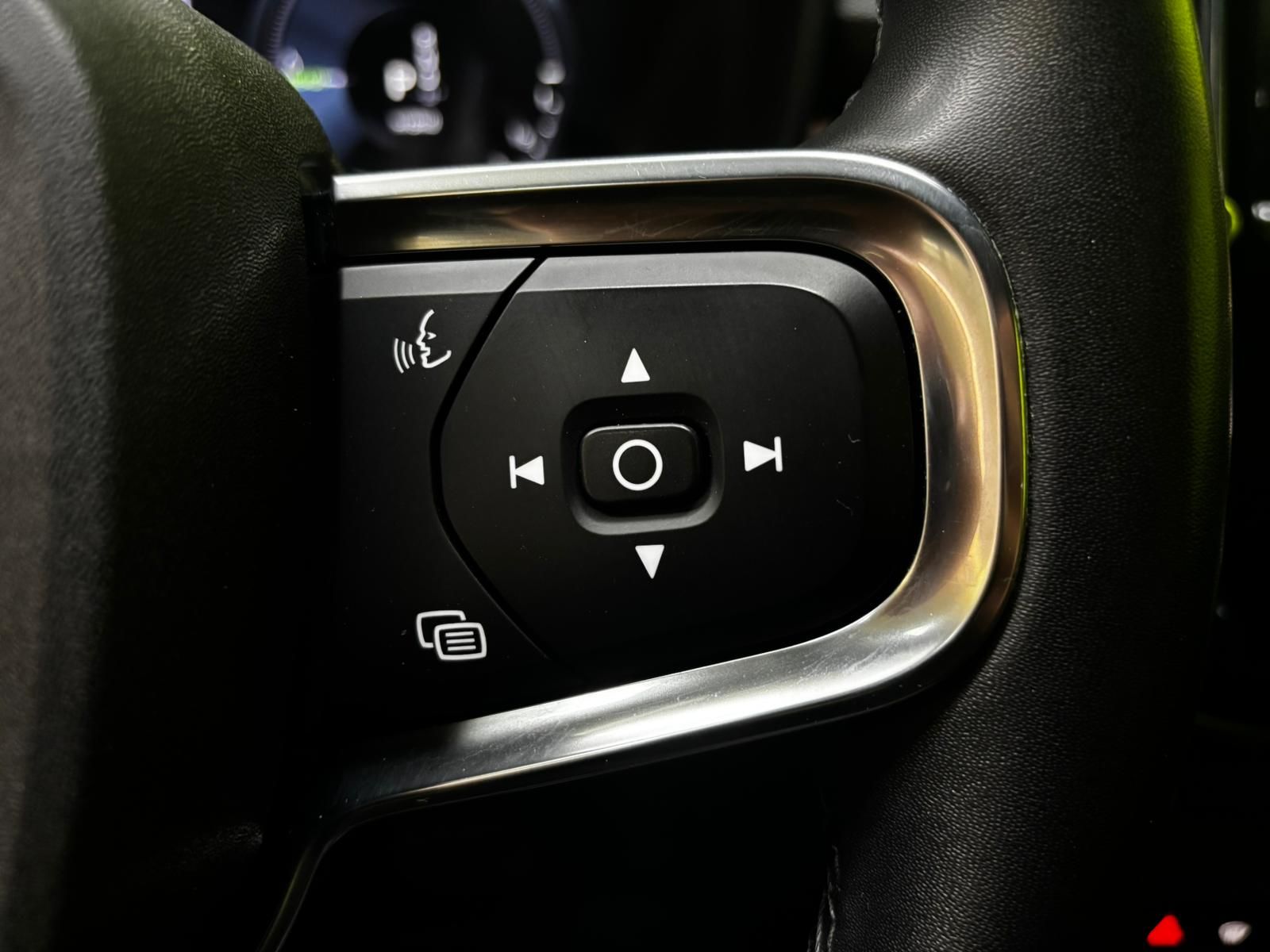 Volvo XC40 2023