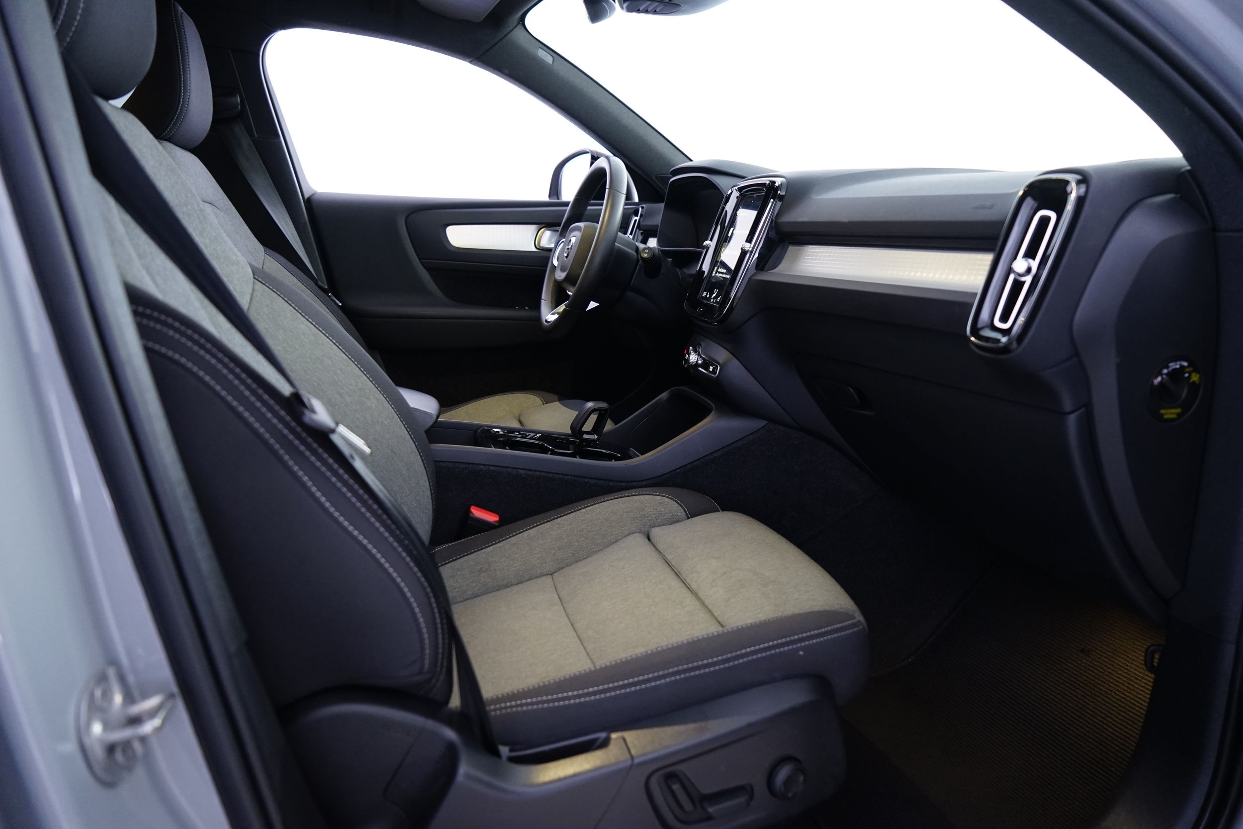Volvo XC40 2024