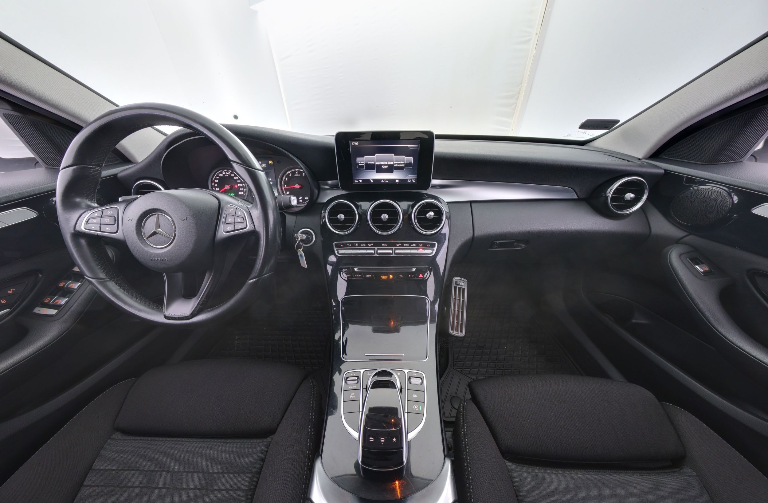 Mercedes-Benz C 2015