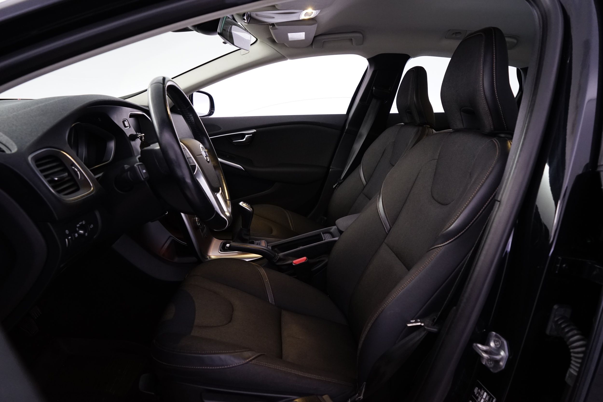 Volvo V40 Cross Country 2015