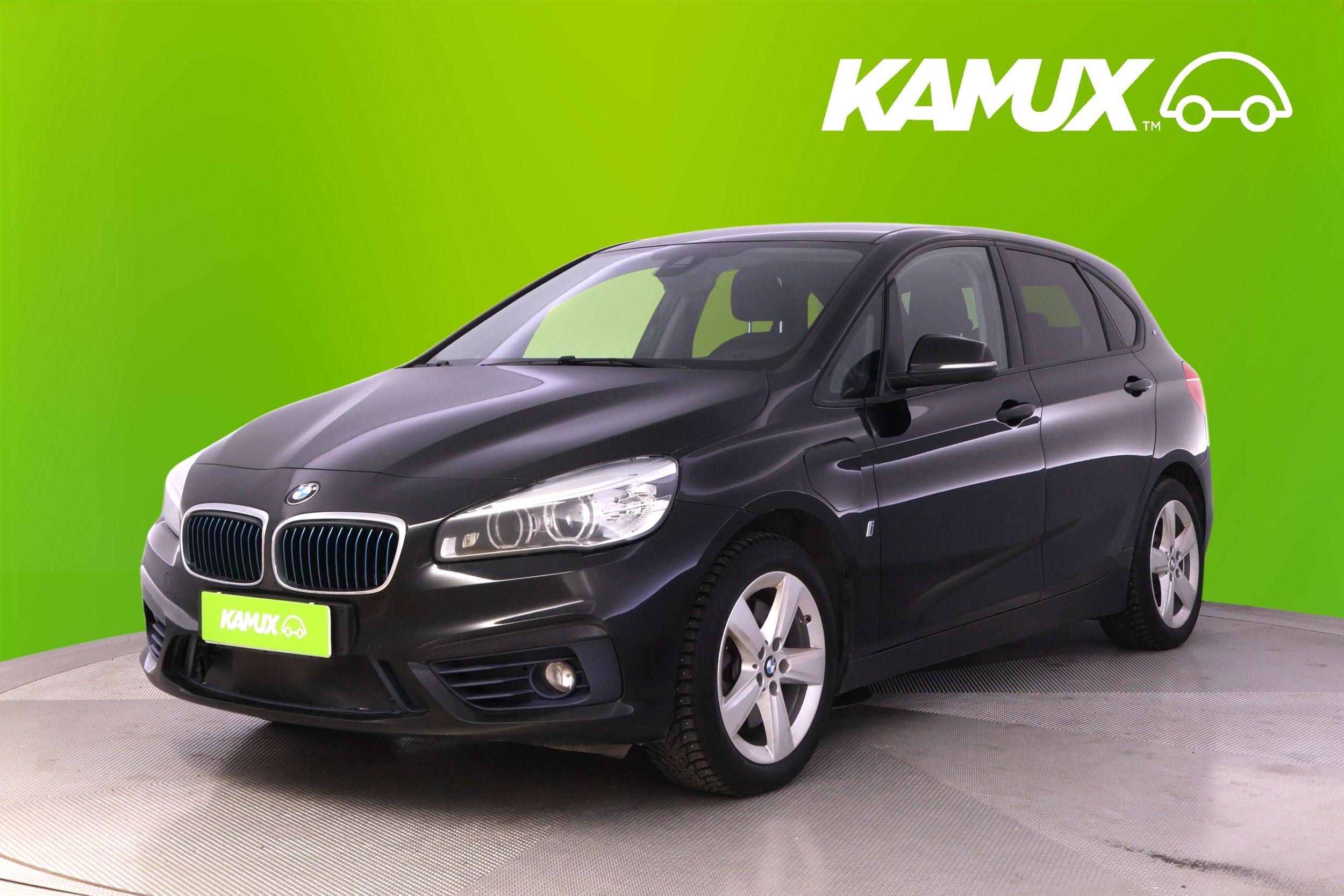 BMW 225 2016