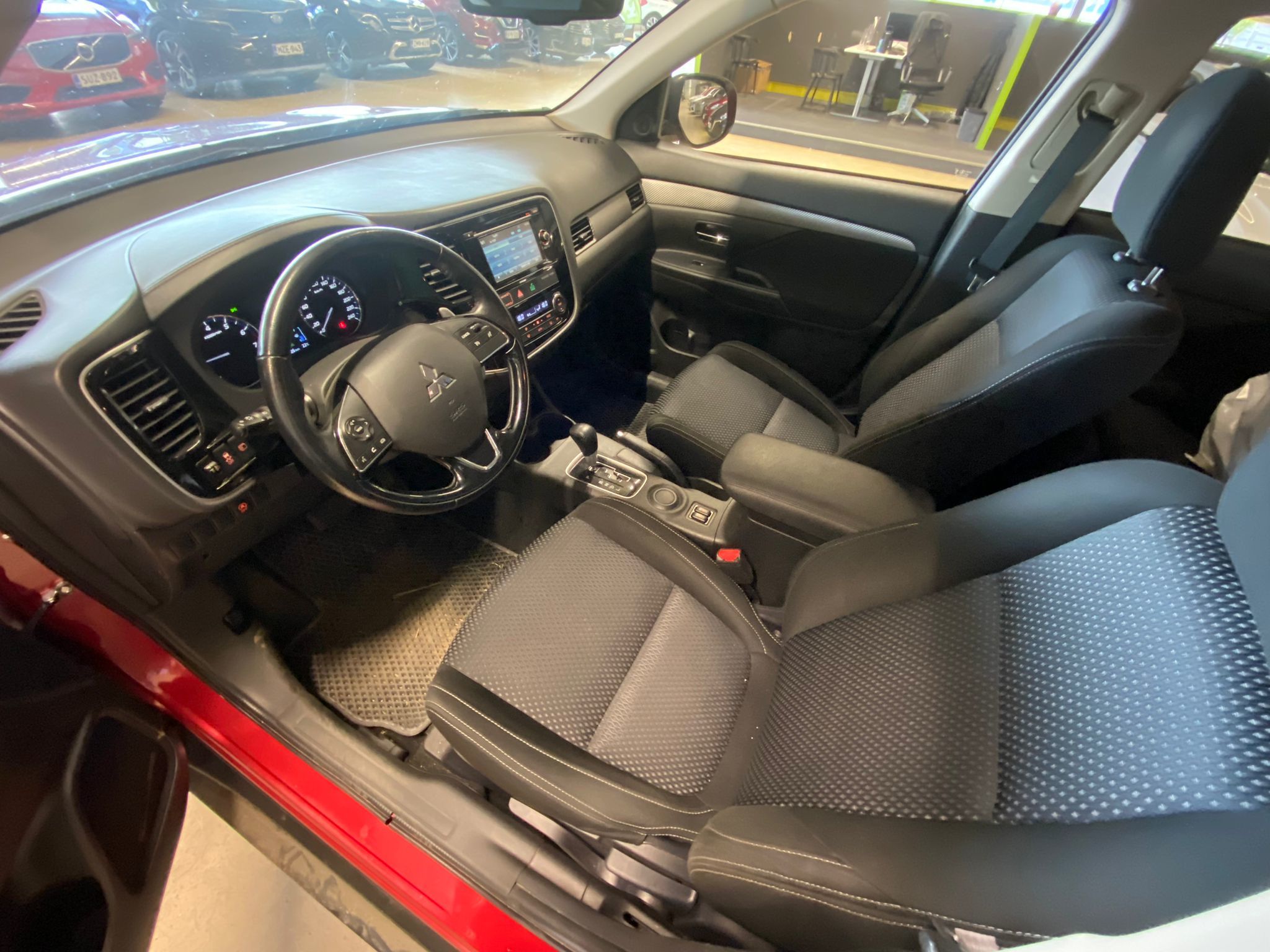 Mitsubishi Outlander 2016