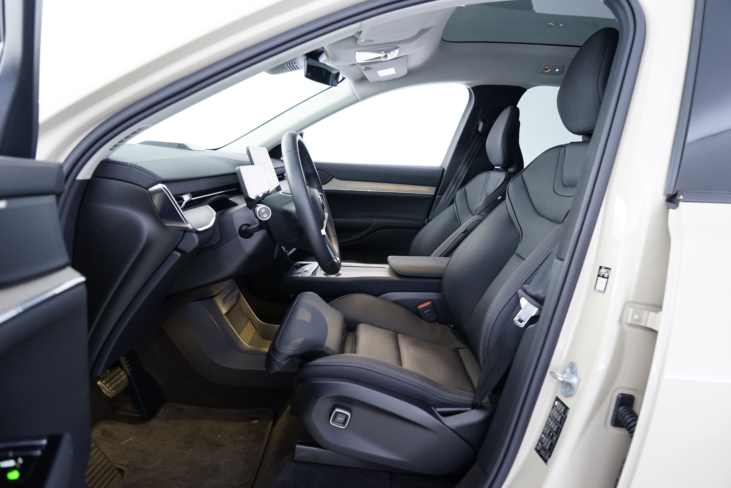Volvo EX90 2025