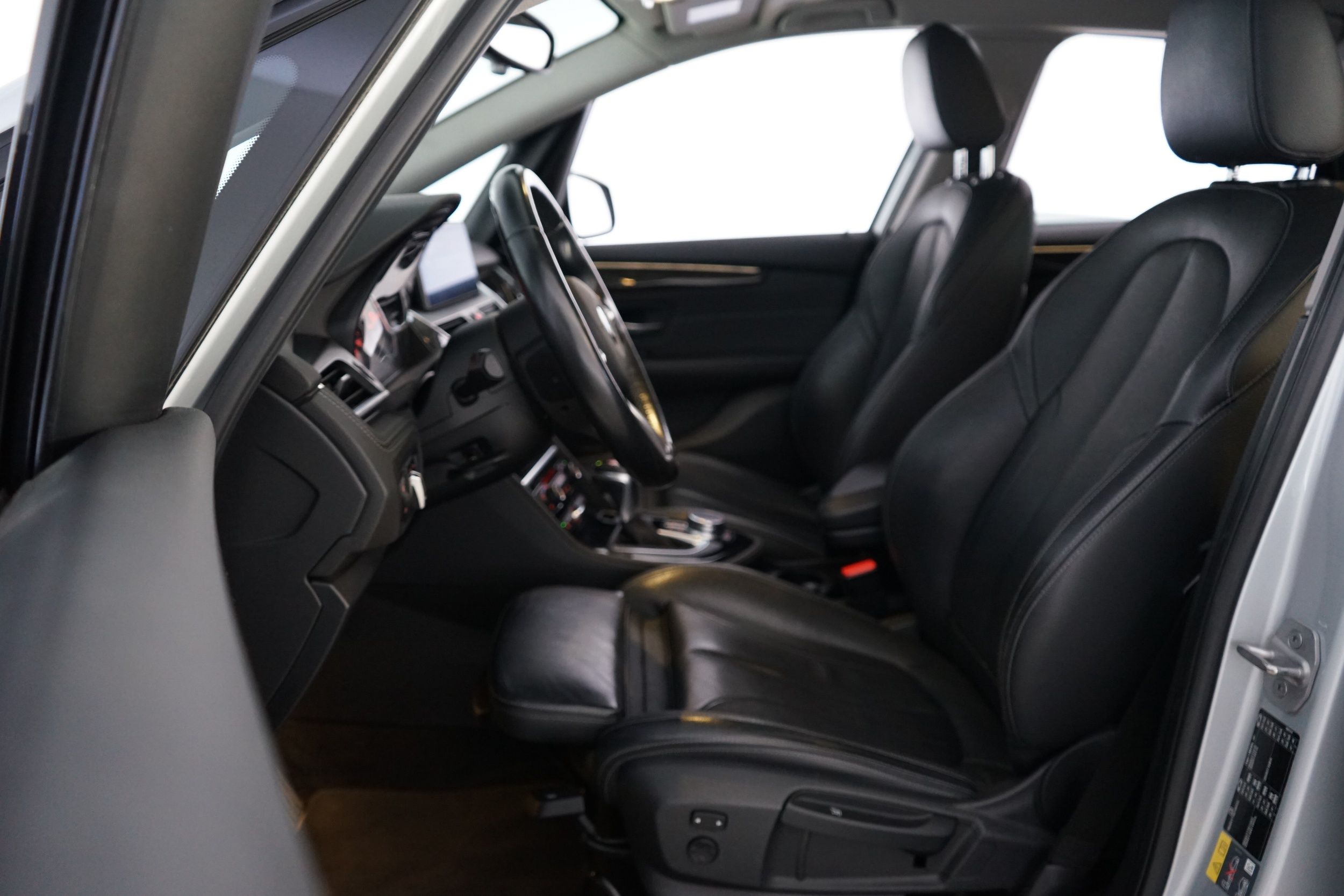BMW 225 2017