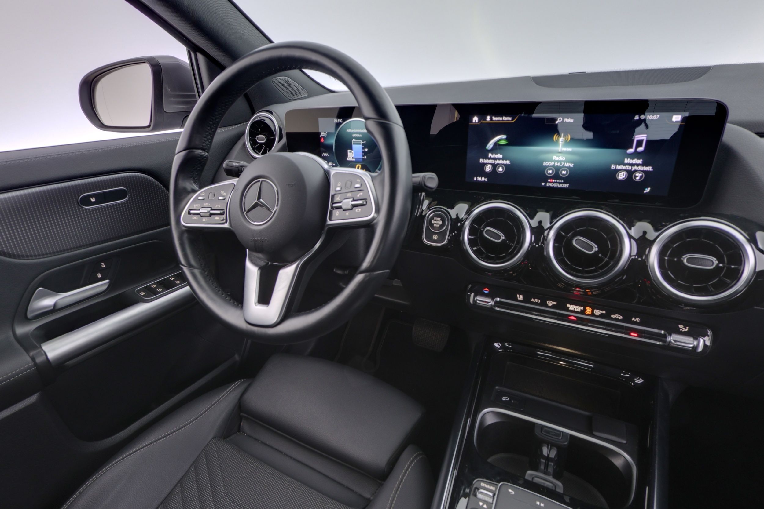 Mercedes-Benz GLA 2023