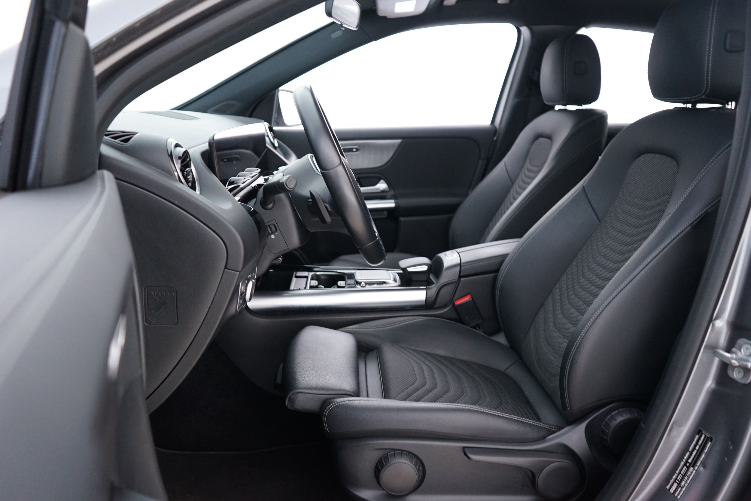 Mercedes-Benz GLA 2023