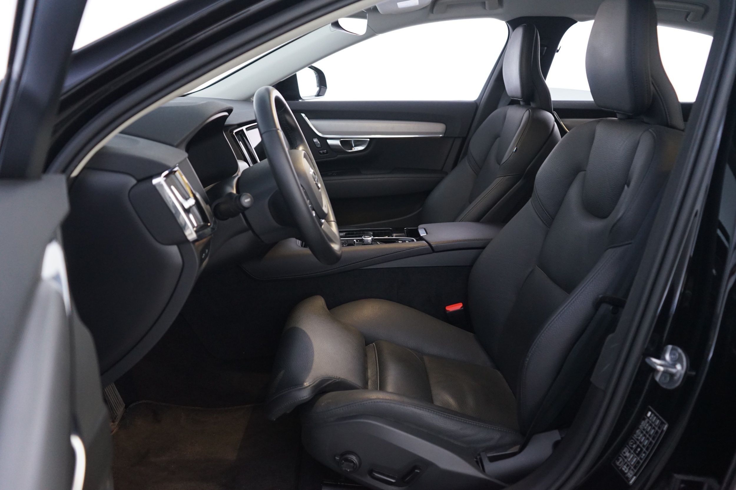 Volvo S90 2023