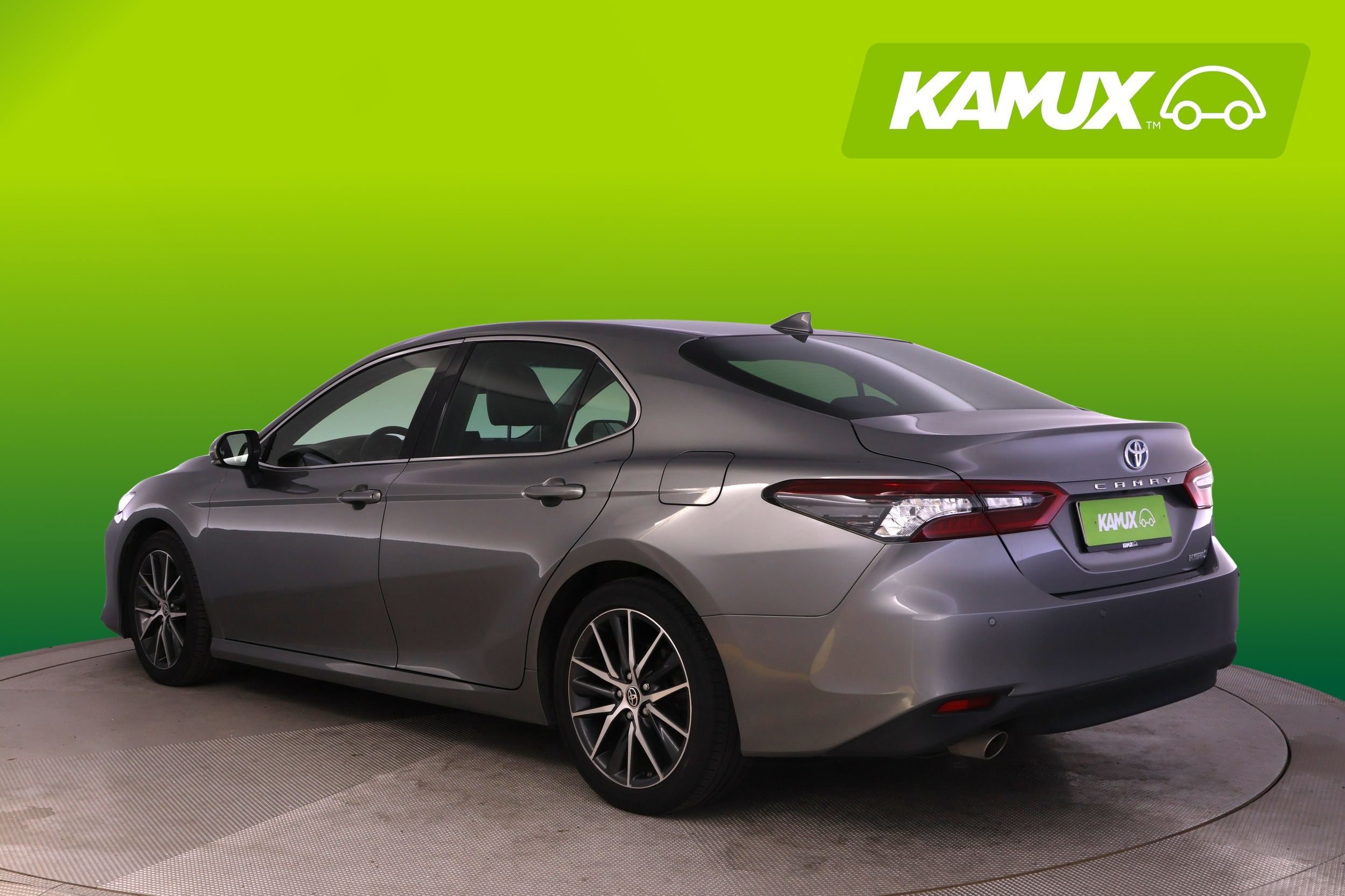 Toyota Camry 2021