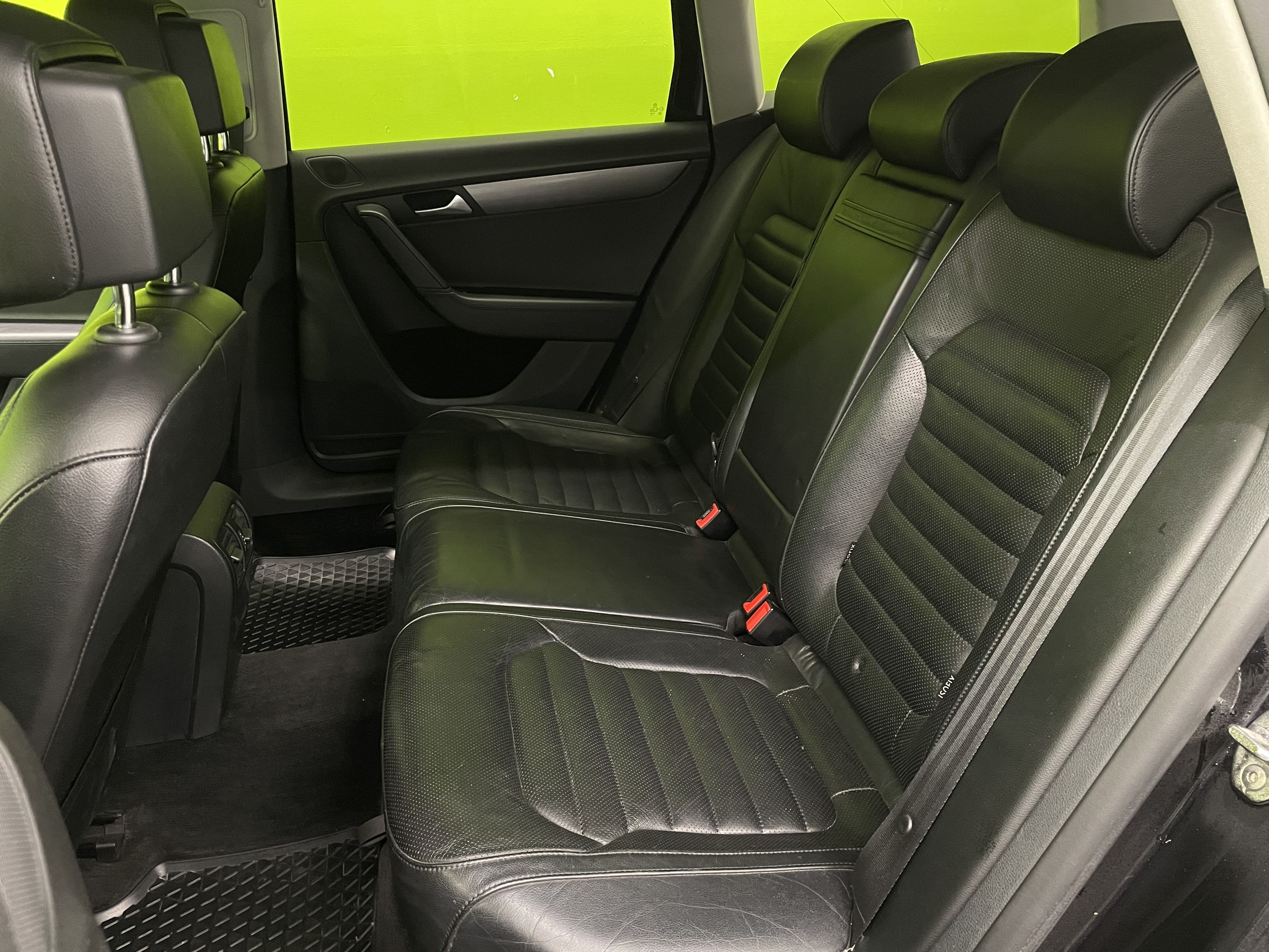 Volkswagen Passat 2011