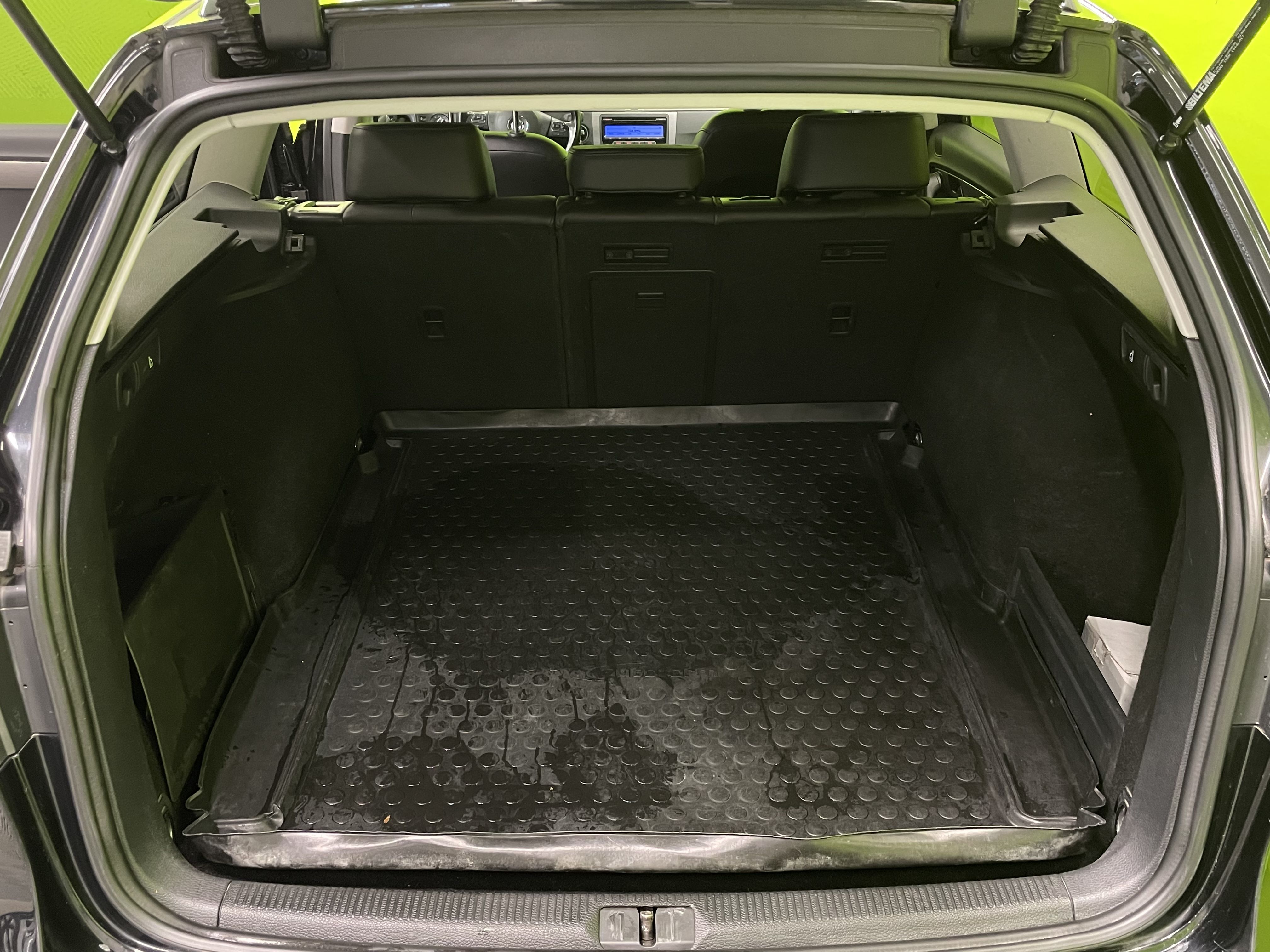 Volkswagen Passat 2011