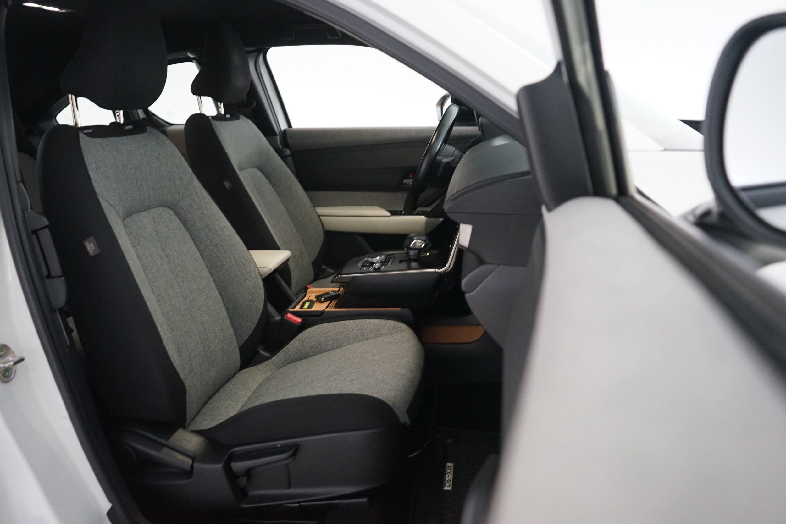 Mazda MX-30 2023