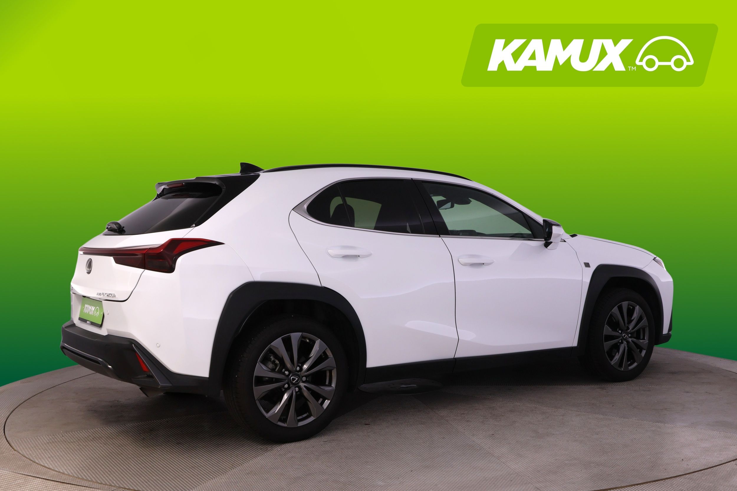 Lexus UX 2023