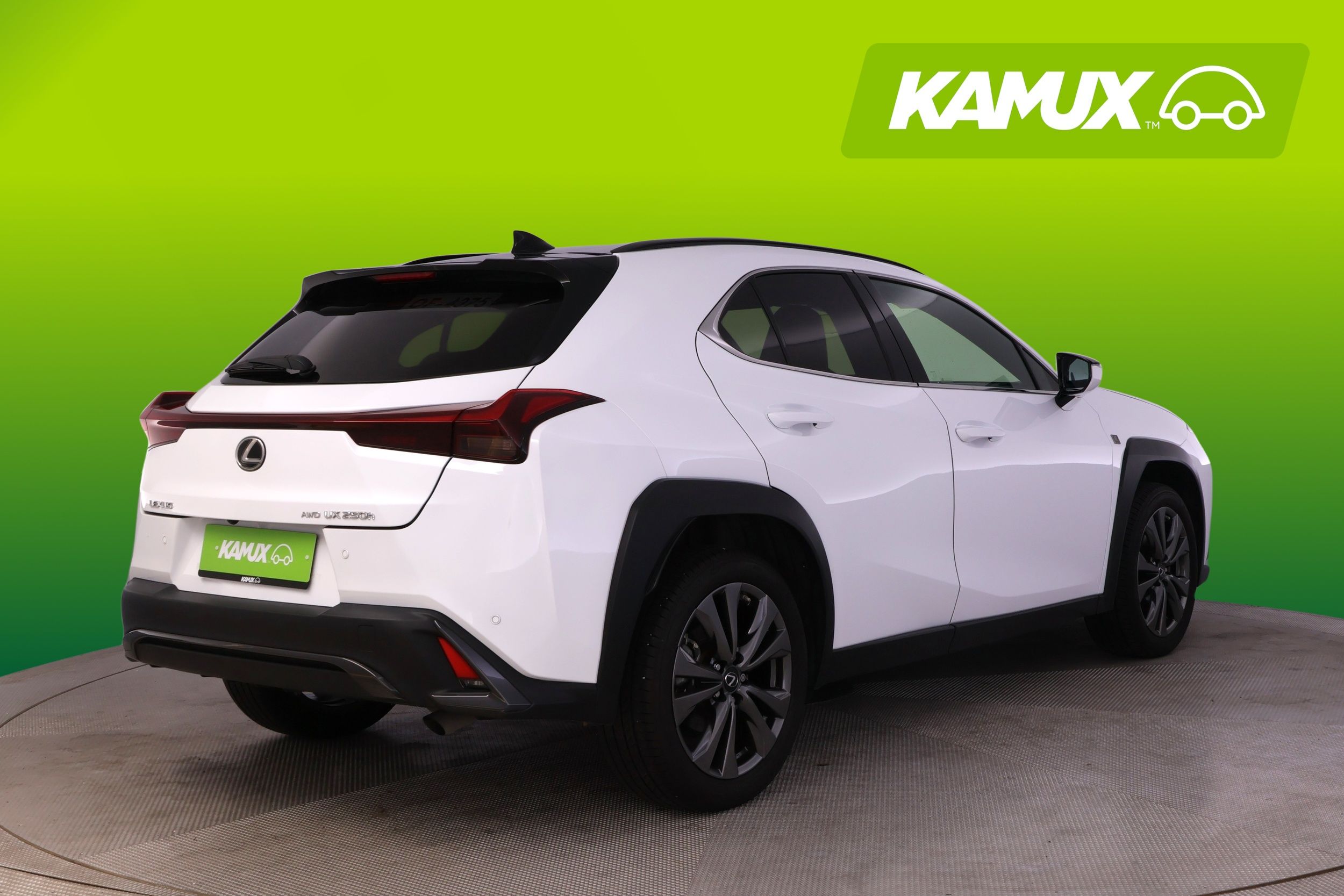 Lexus UX 2023