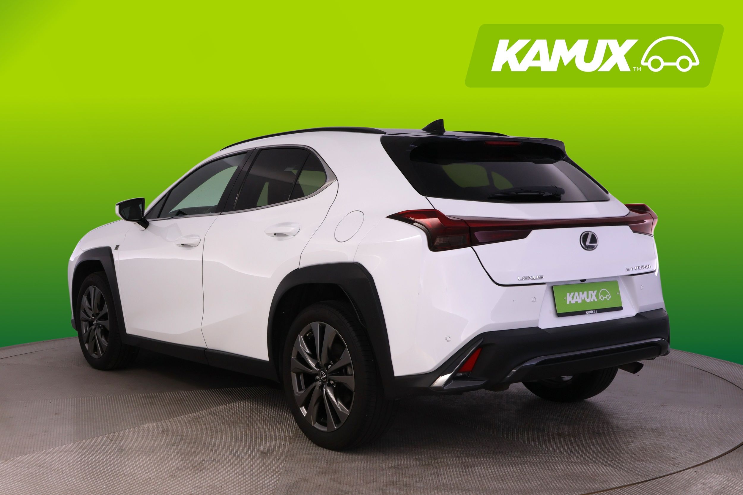 Lexus UX 2023